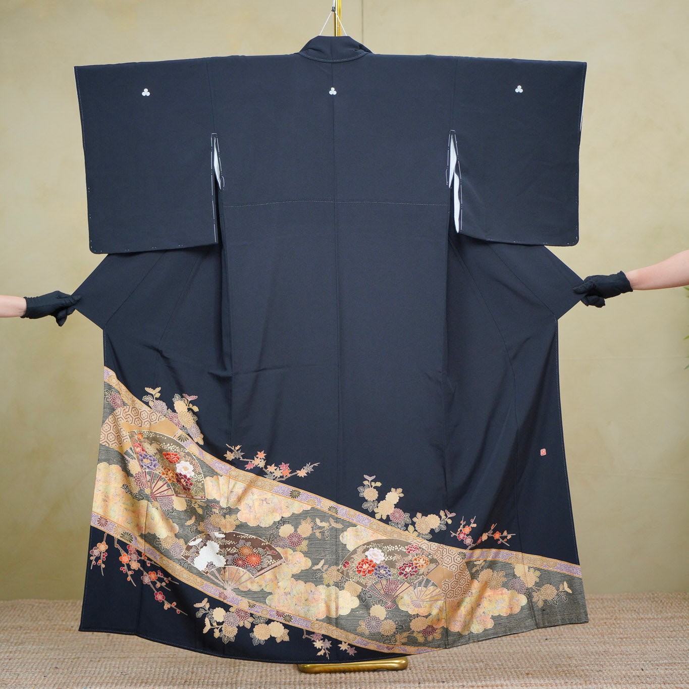 Premium Sho Fabric: 0801_13 | Floral Crescendo | Fully Embossed OMG