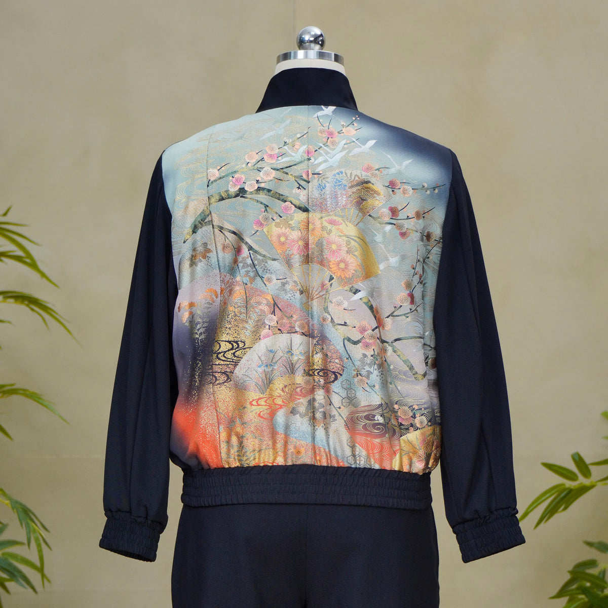 Premium On-hand: Black Chinese Knot Jacket | CKJ8331M | XLB (Women)