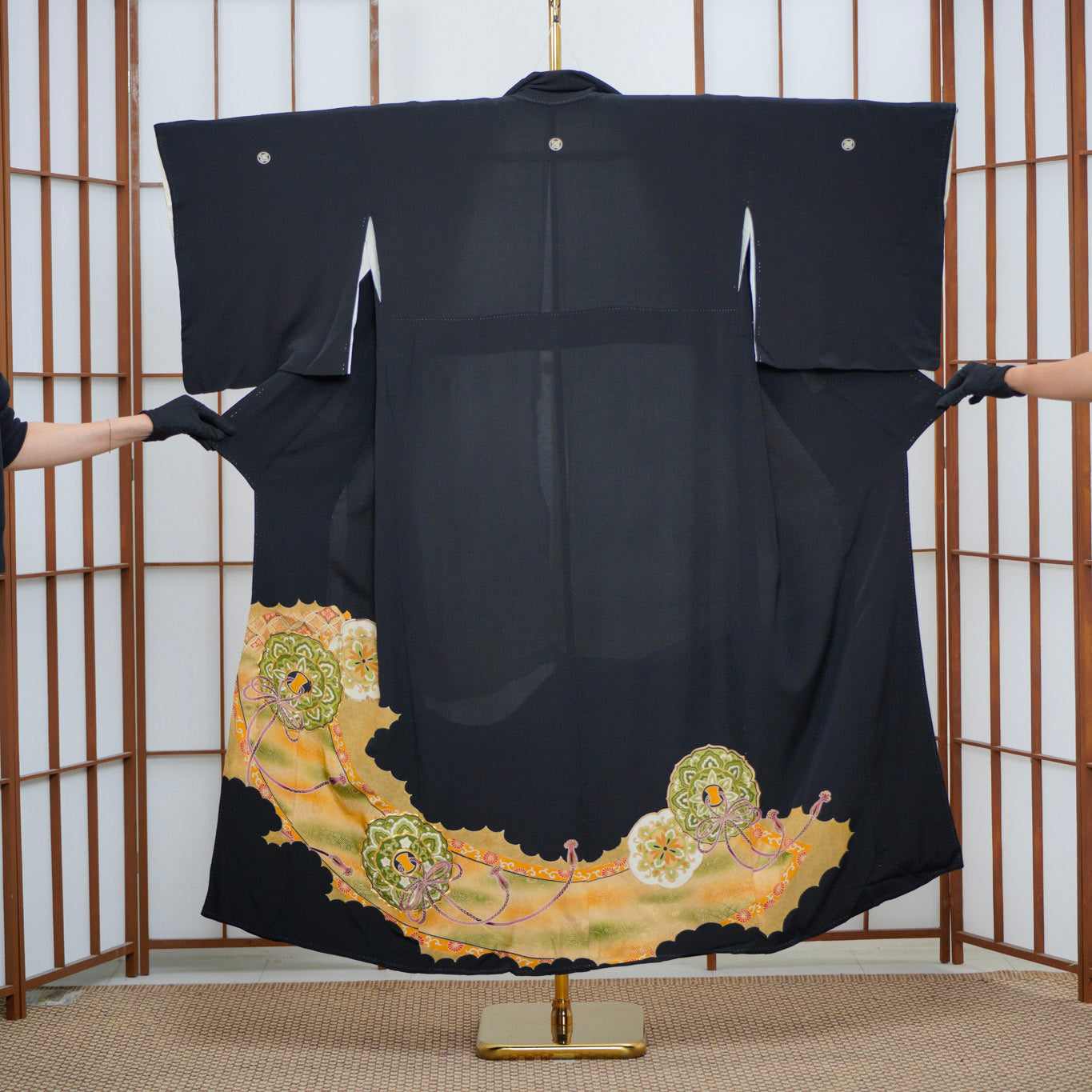 TYSB11: Crest Frame