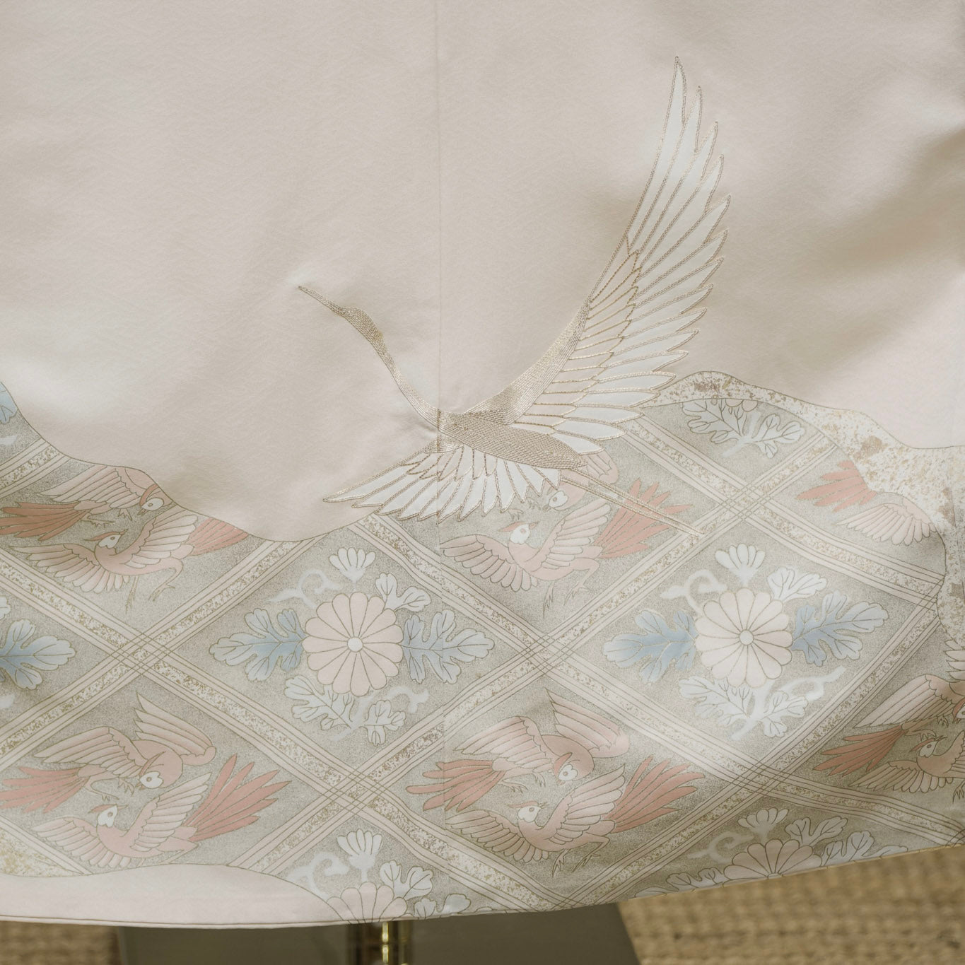 Premium Sho Fabric: 0810_12 | Silent Wings