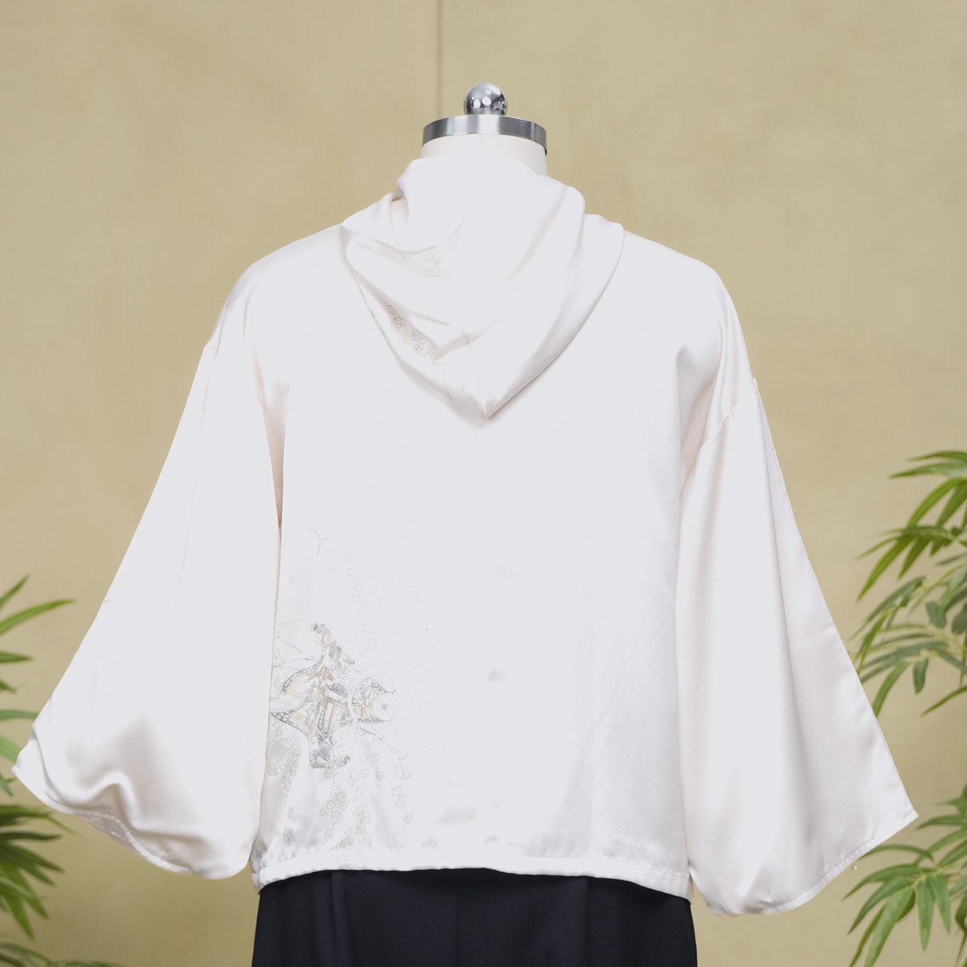 Premium On-hand: Cream Hoodie With Zipper | HWZ5702 (SO M)
