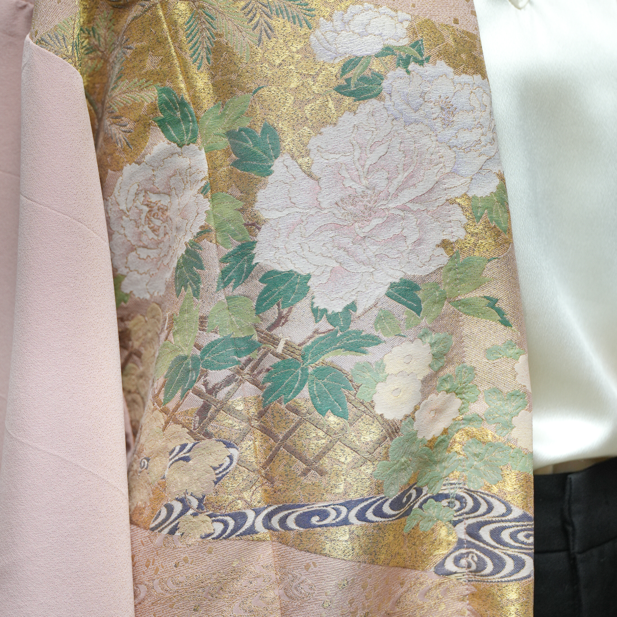 Premium On-hand: Pink gold flower Hoodie | H6610