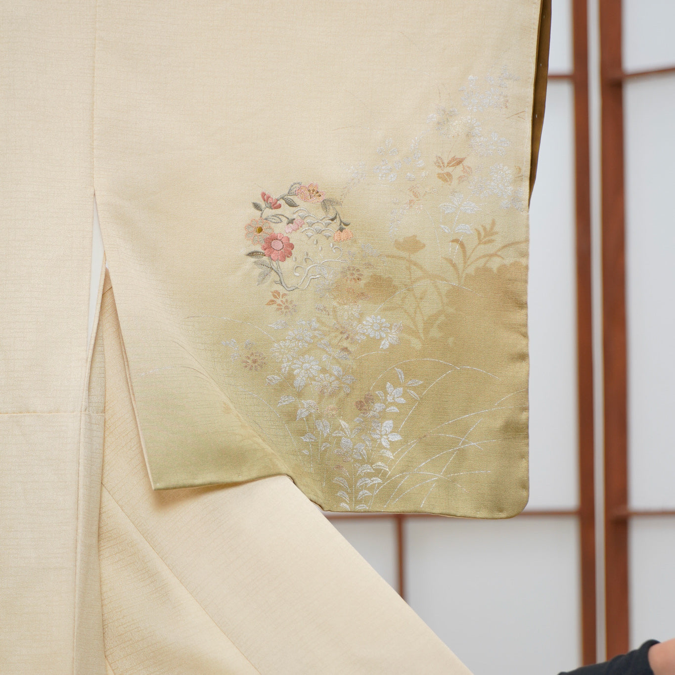 Bai Fabric: 0630_32 | Beige Bloom