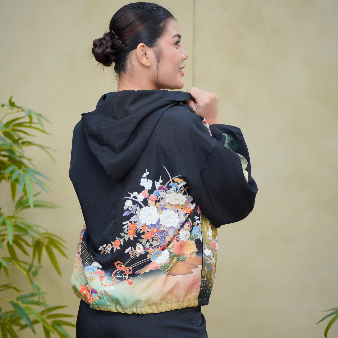 Premium On-hand item: Black Kodomo Hoodie | HK8286Y | Small