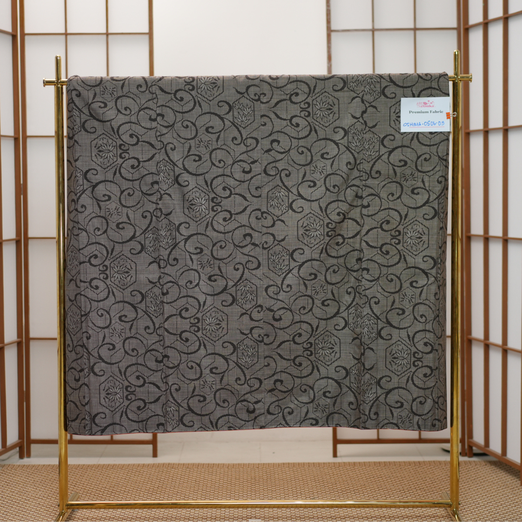 Premium Oshima Fabric: 0506_03 | Obsidian Vine