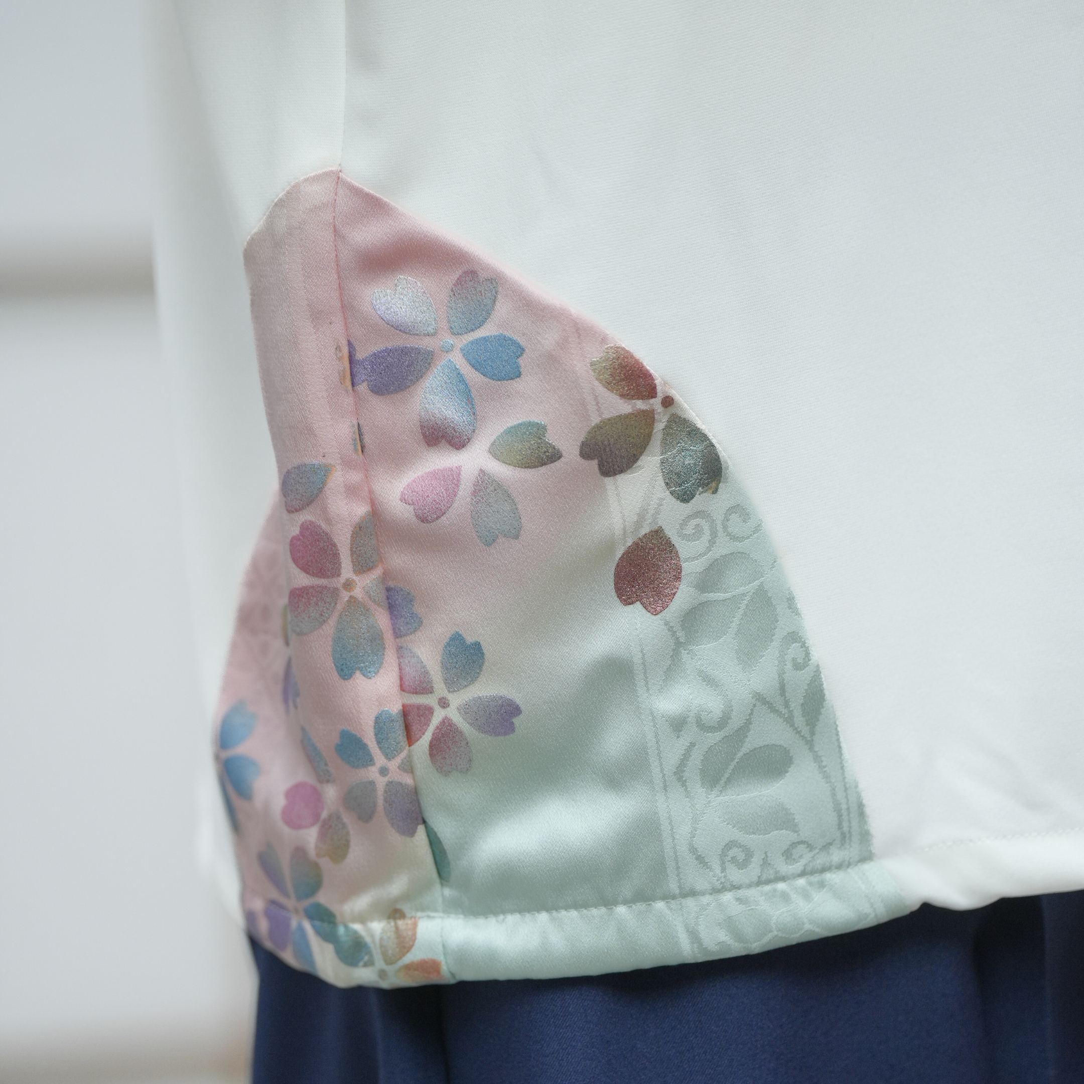 Premium On-hand: White Oversized Shirt | L | OS5350