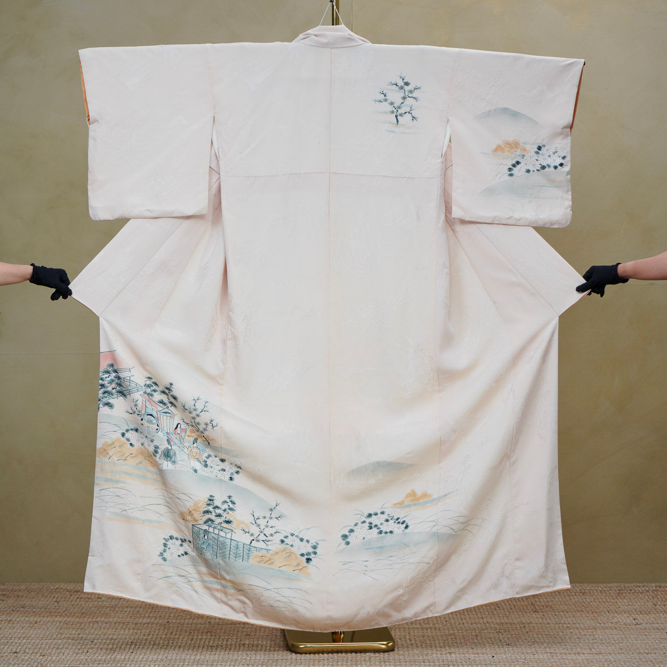 Pre-Birthday Fabric: REG0828-19 | Peony Village