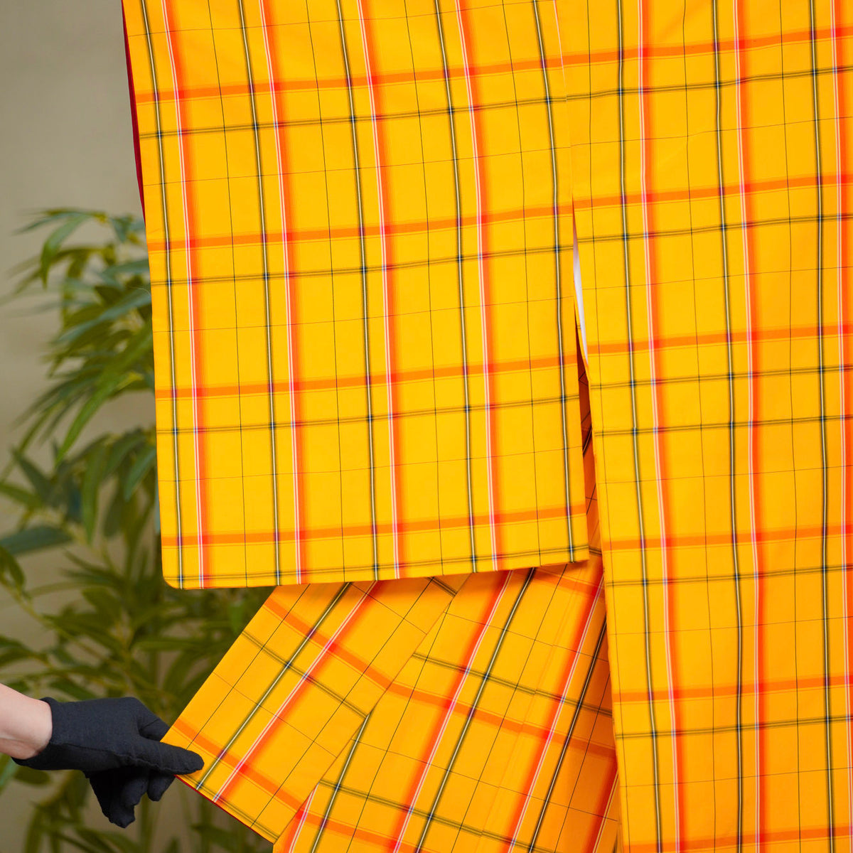 Premium Oshima Fabric: 0818_02 | Saffron Linework