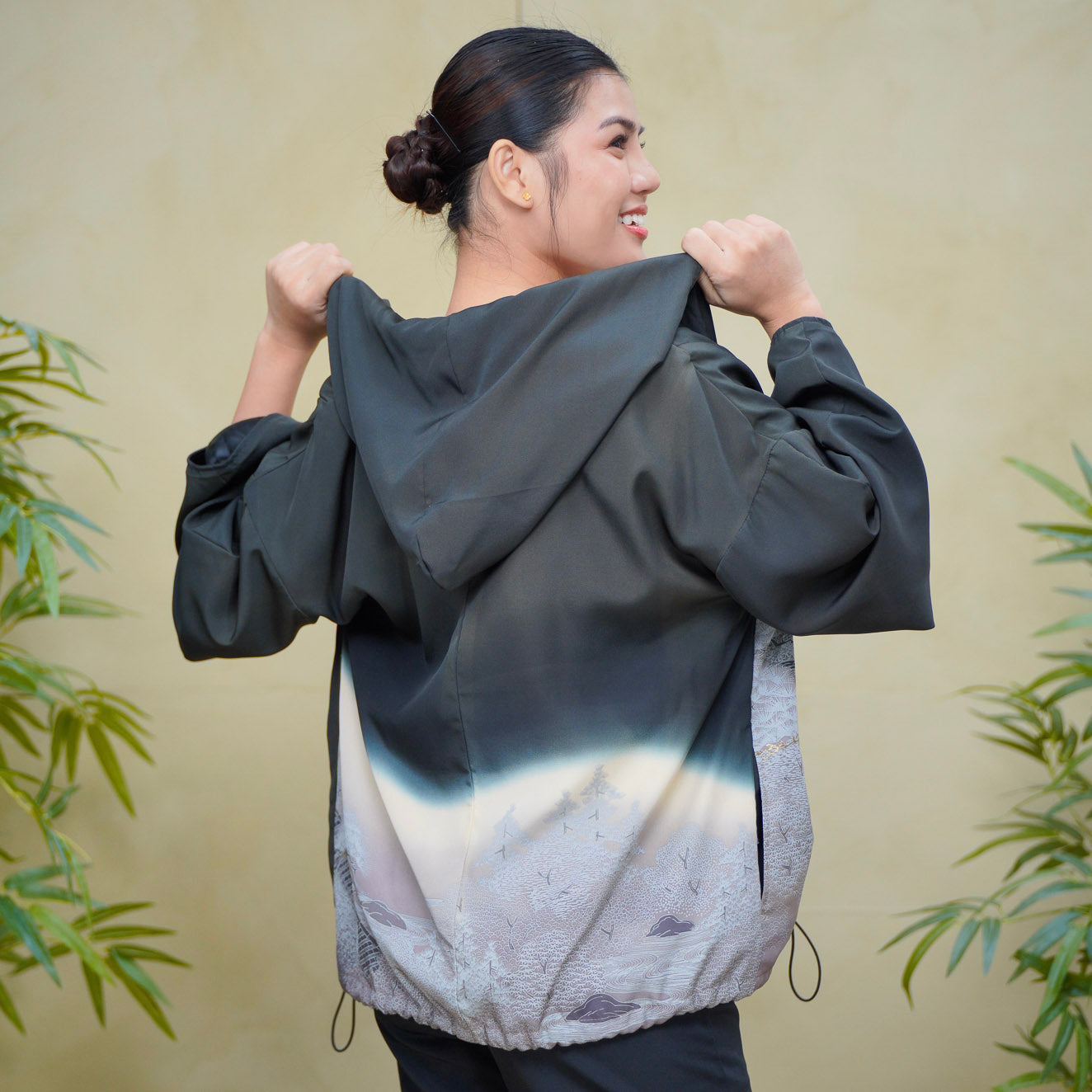 8k Hoodies On-hand: Black Hoodie | H7742Y