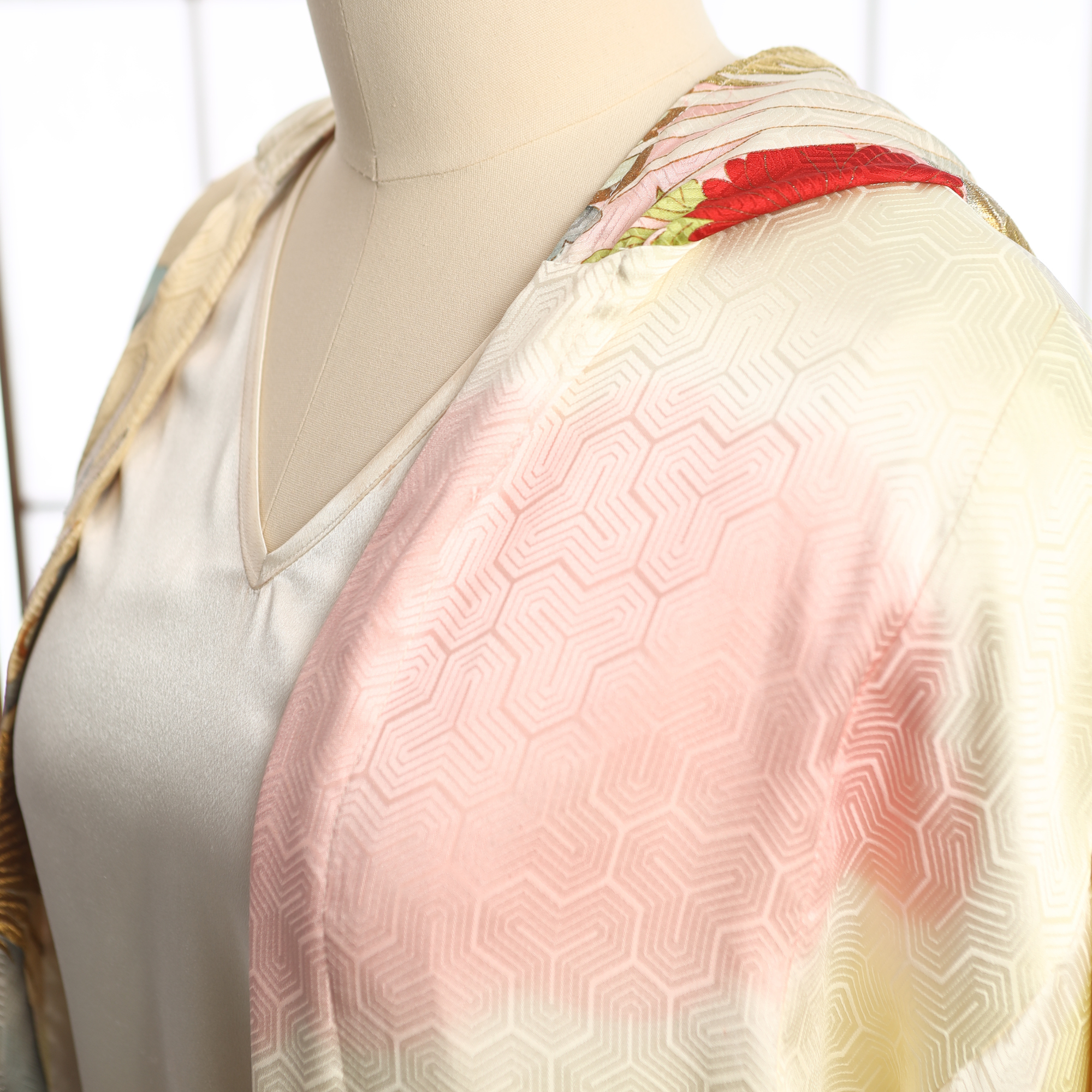 Premium On-hand: Cream Hoodie | H6372