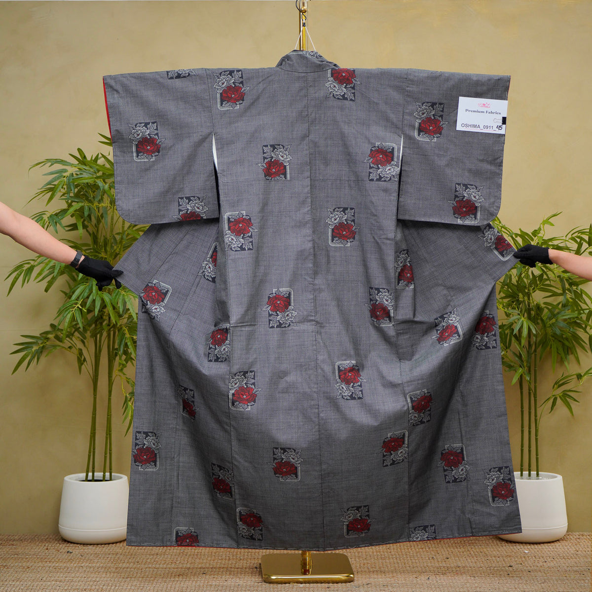 Premium Oshima Fabric: 0911_45 | Frame of Flowers