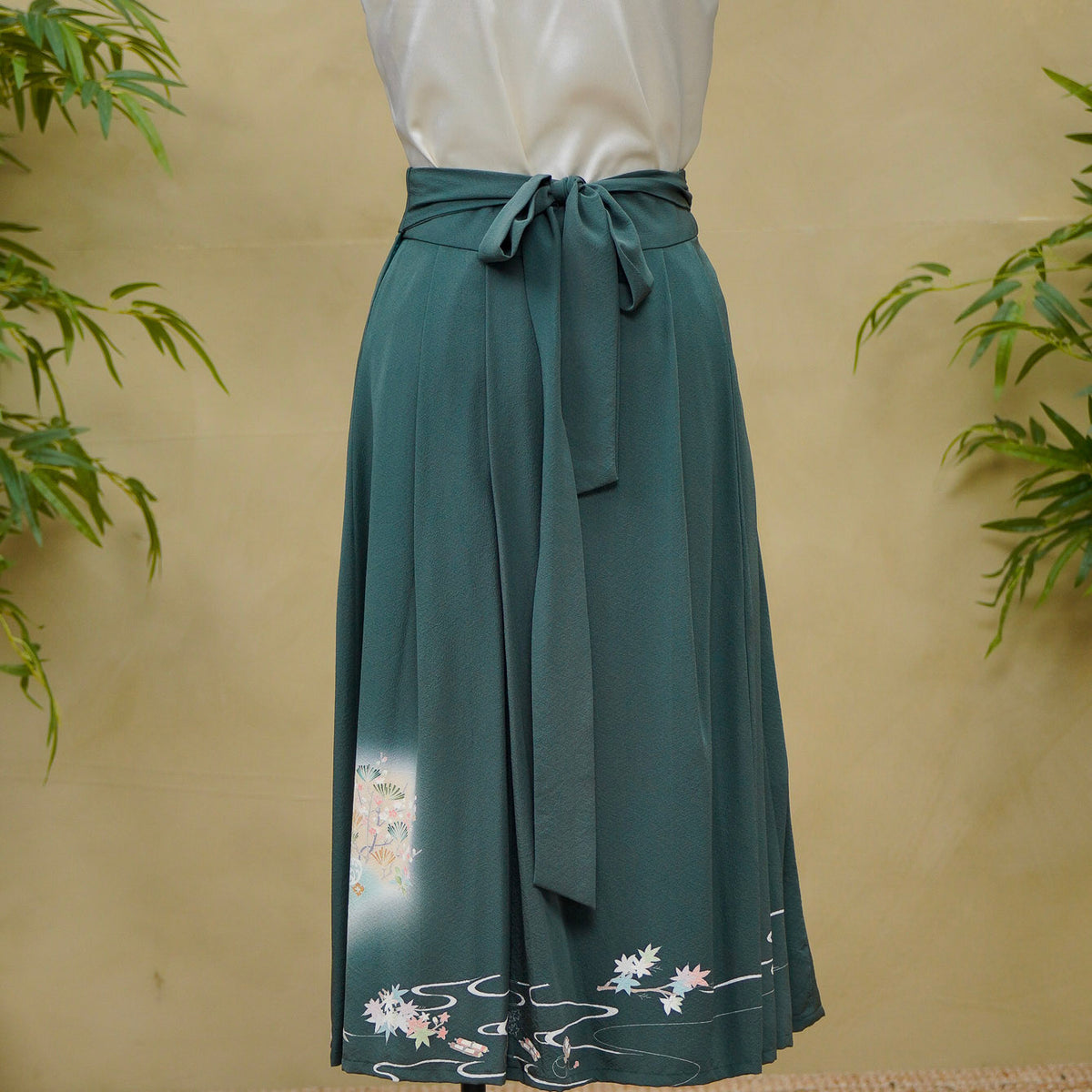 Premium On-hand: Green Hanbok Skirt | HS8187M | 2P