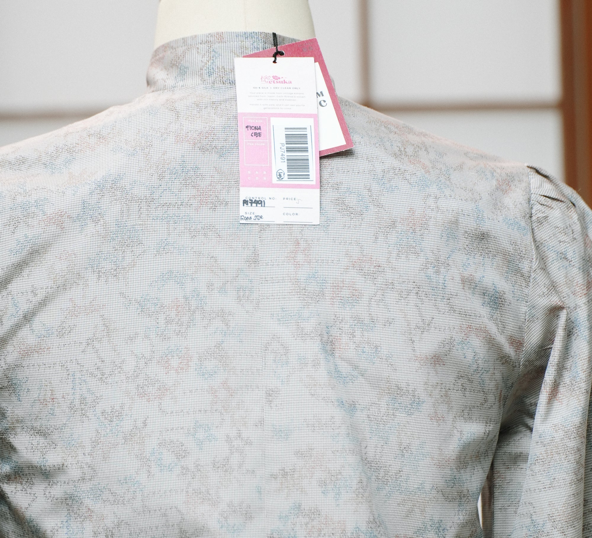 On-hand item:  Gray floral Puffer Jacket | PJ7491A
