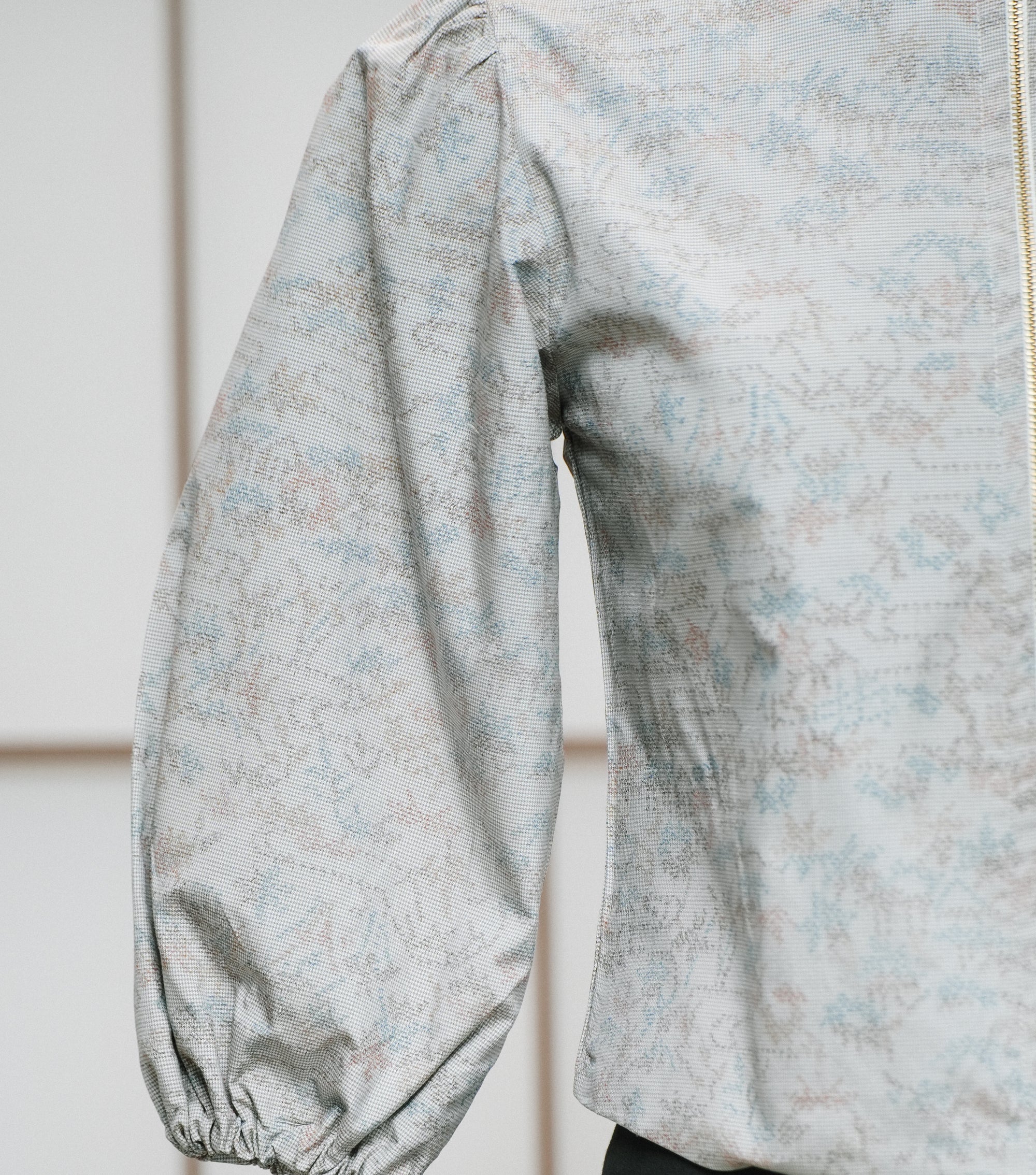 On-hand item:  Gray floral Puffer Jacket | PJ7491A