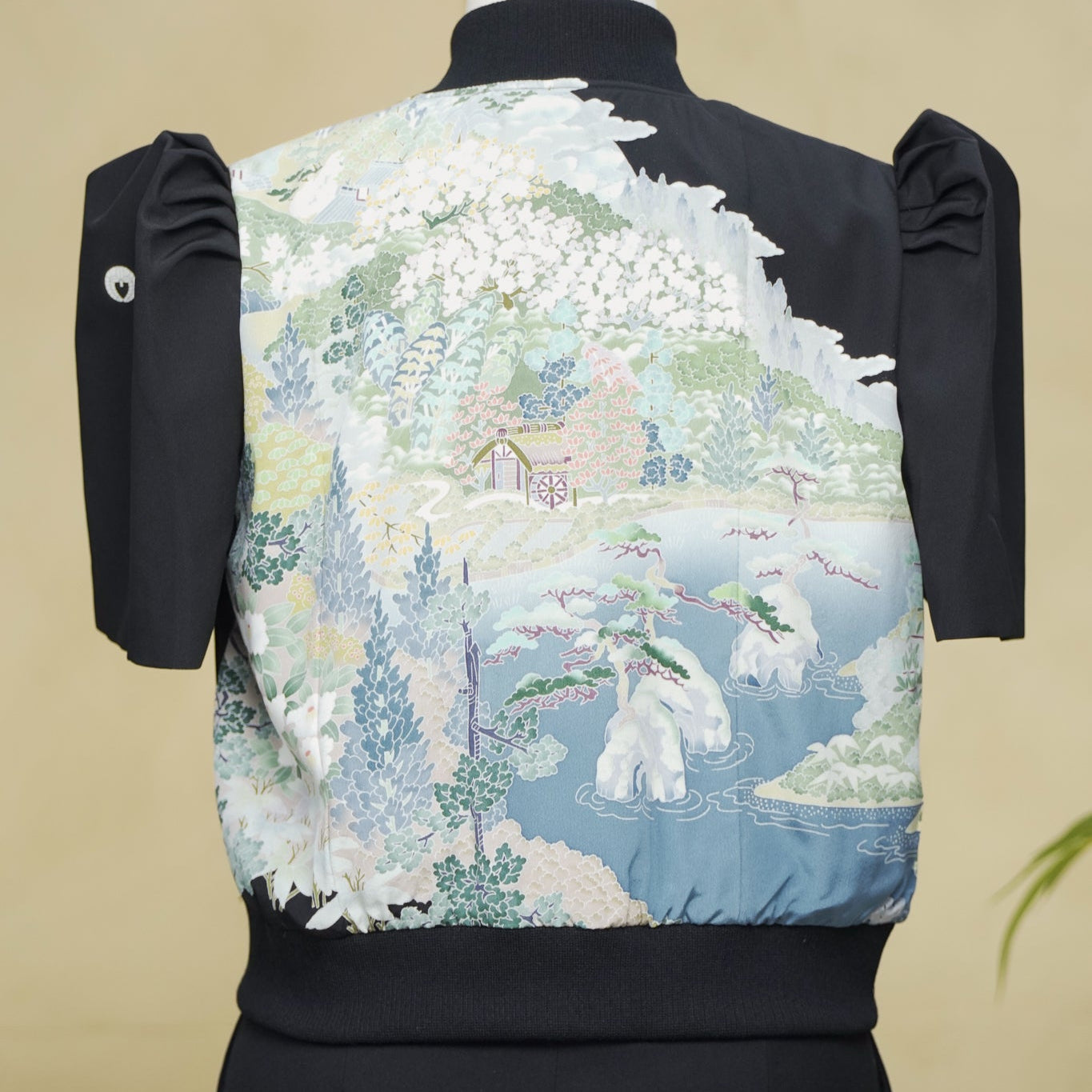 On-hand item: Filipiniana Bomber Jacket | Black | FBJ8361M | XL (SO M)