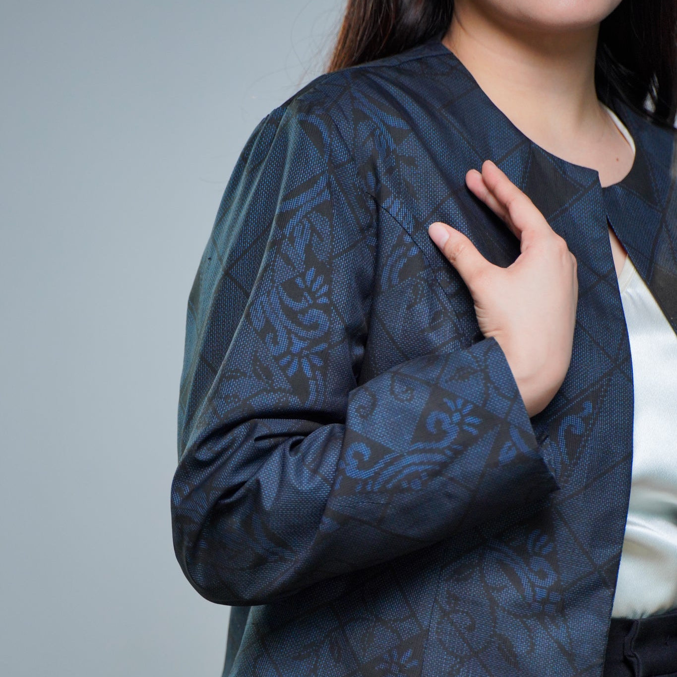 On-hand item: Blue Oshima Office Blazer (SO M)
