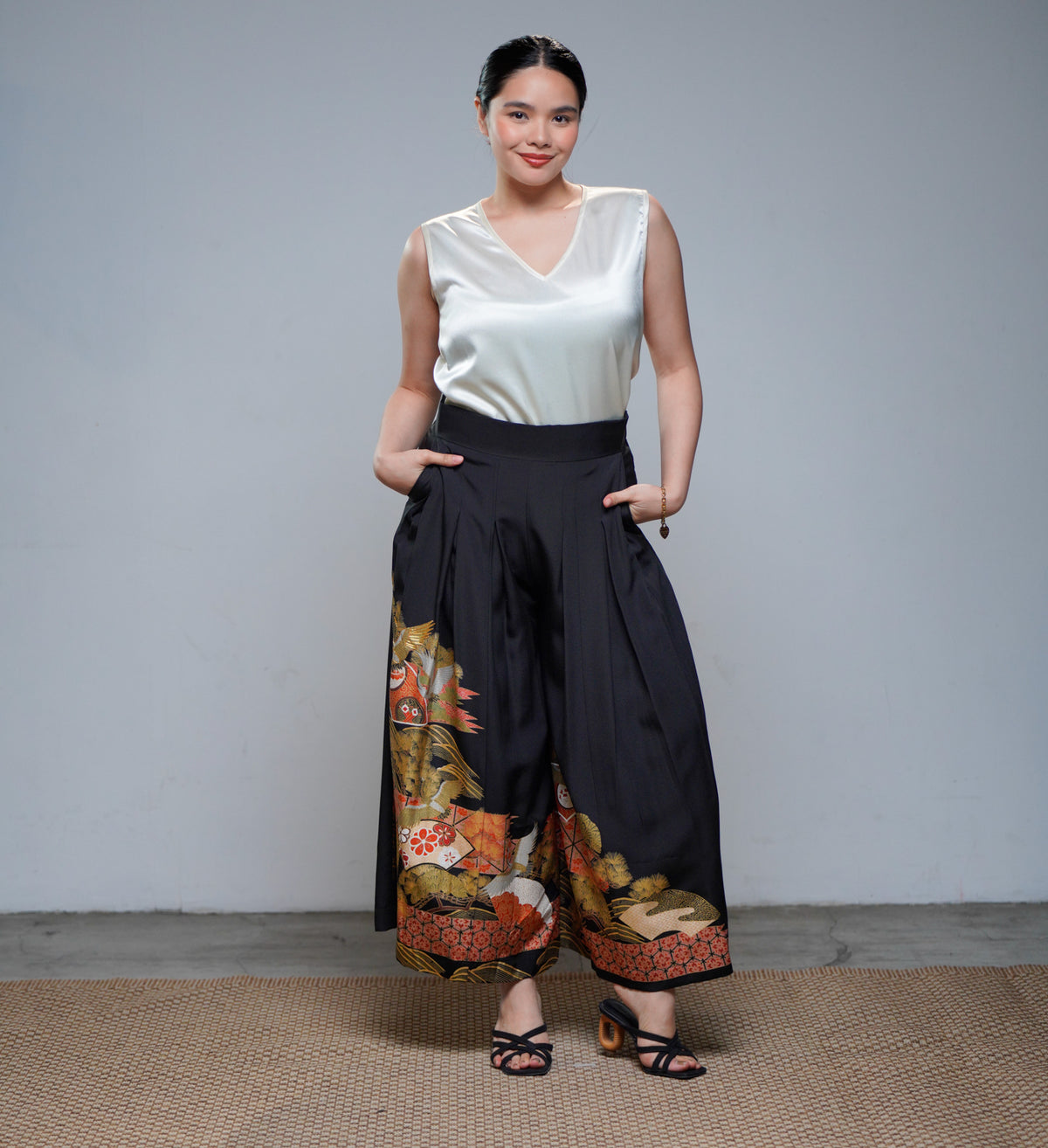 Premium On-hand: Black Hakama Pants | HKP8116A | XLB