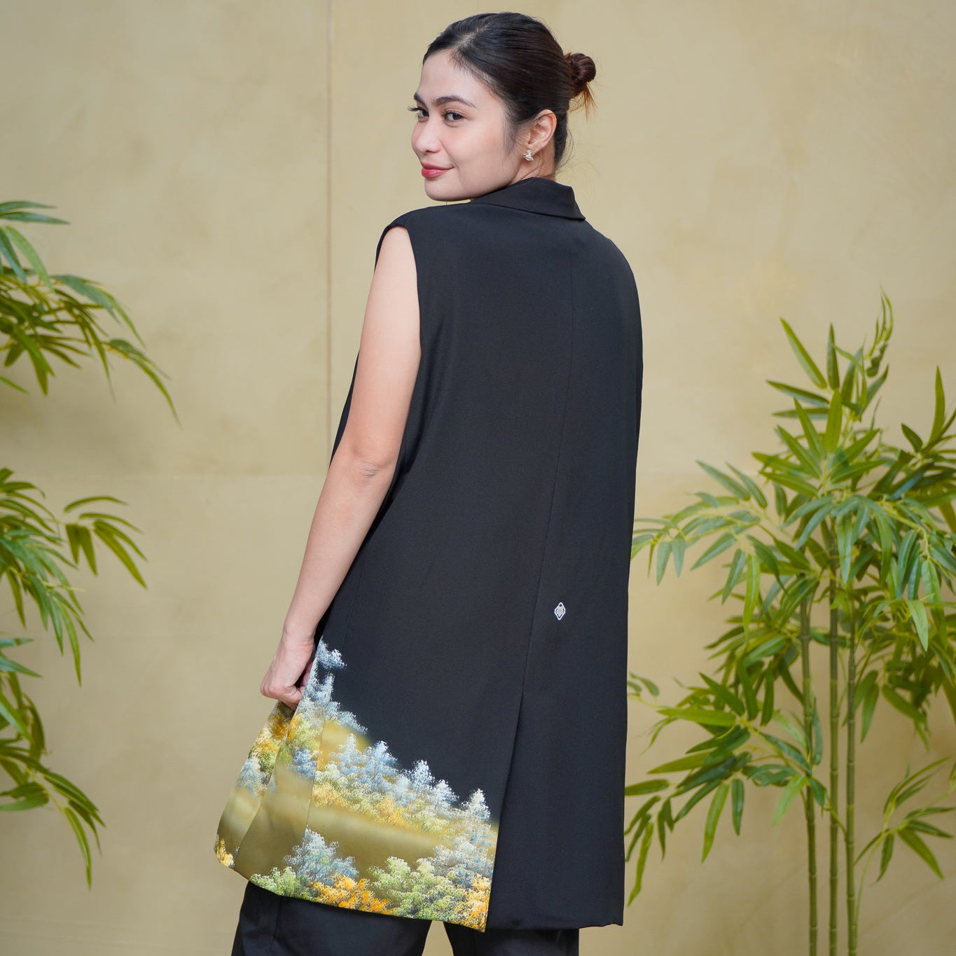 Premium On-hand: Black No sleeves suit jacket | XL | NSSJ8410M
