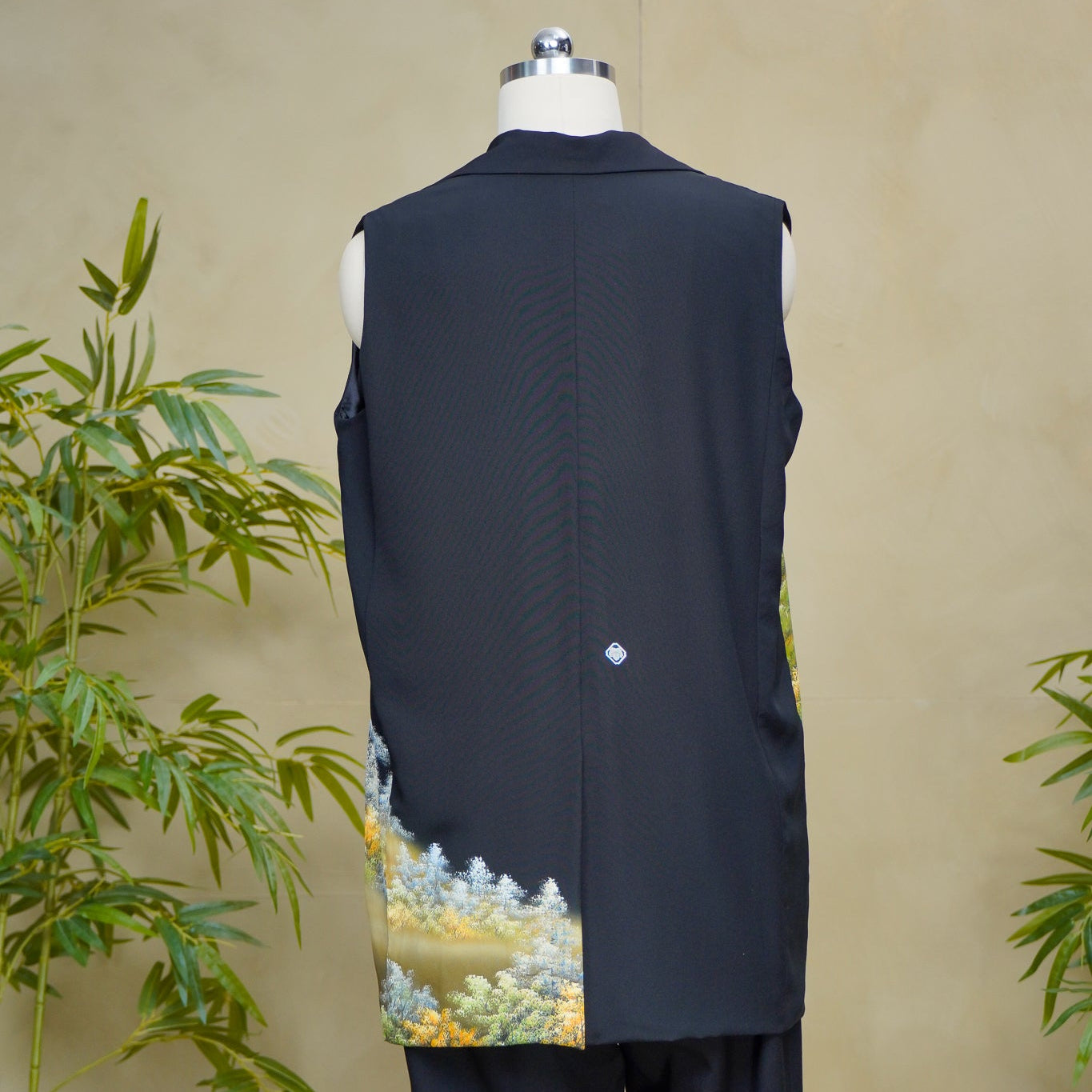 Premium On-hand: Black No sleeves suit jacket | XL | NSSJ8410M