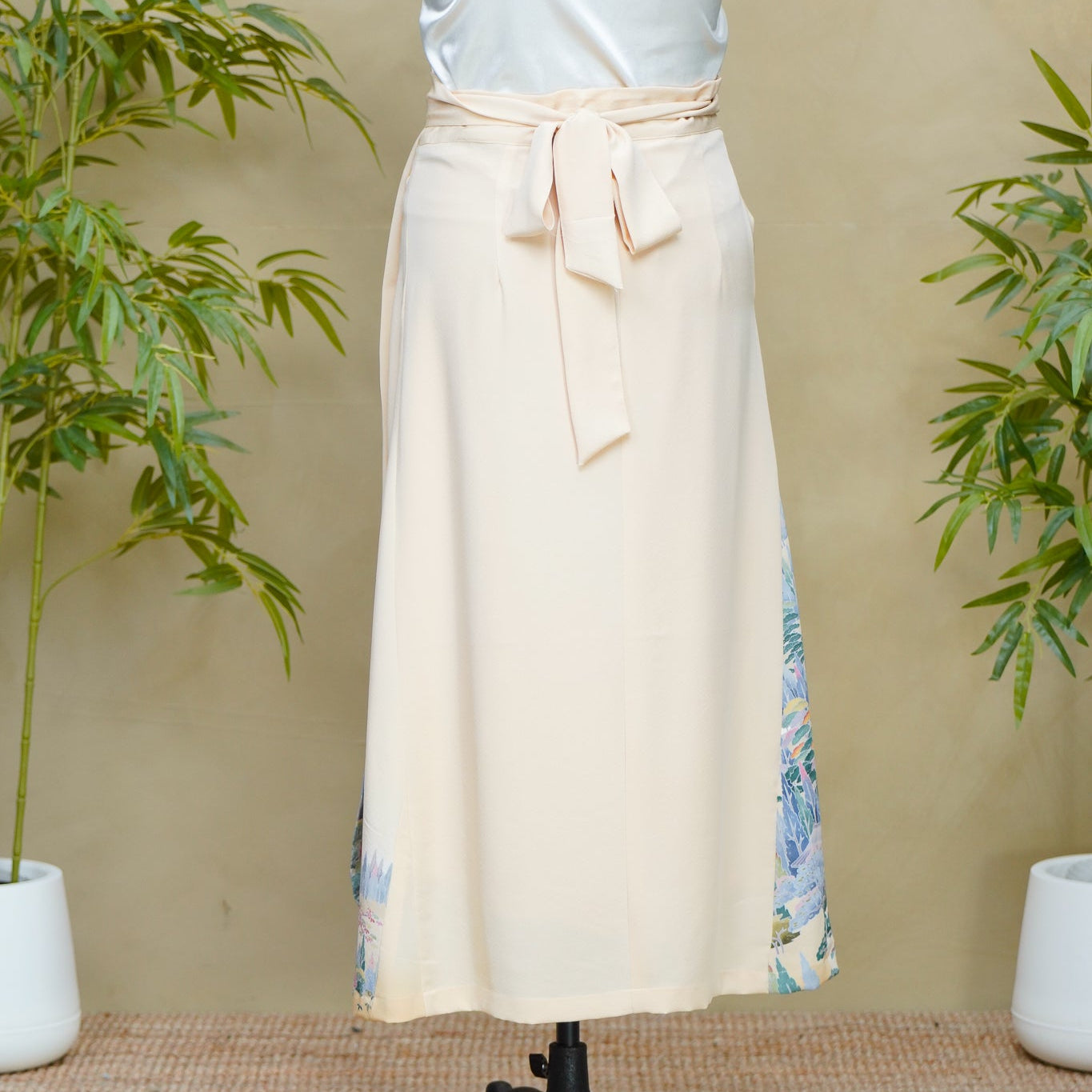 Yuzen Premium On-hand: Cream Wrap Skirt | 2T | WS8398Y