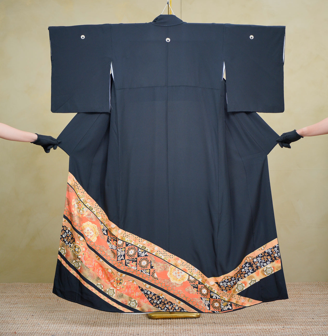 Chiku Fabric: 0801_16 | Layers of Legacy