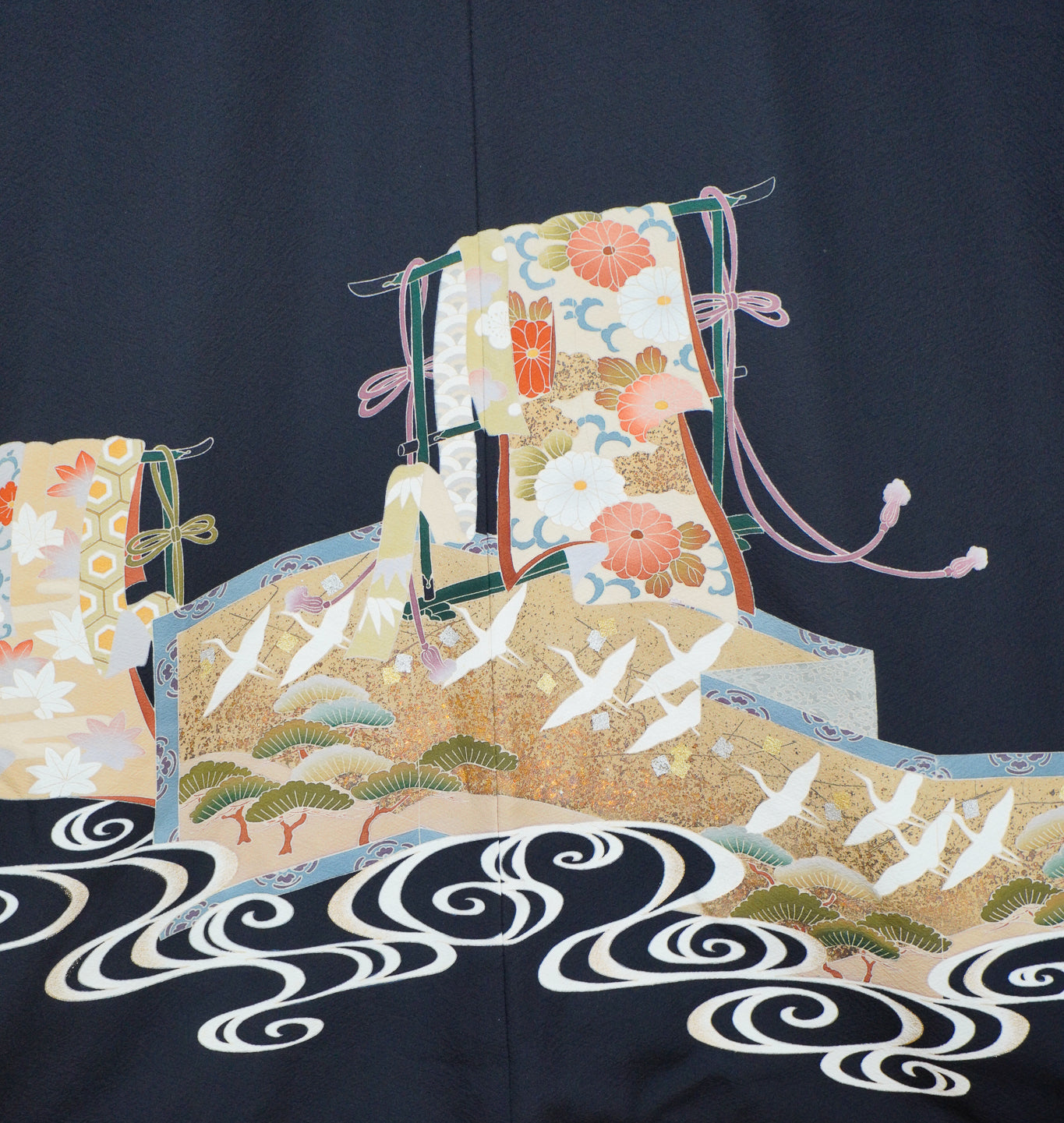 Chiku Fabric: 0801_29 | Blossoms of Majesty