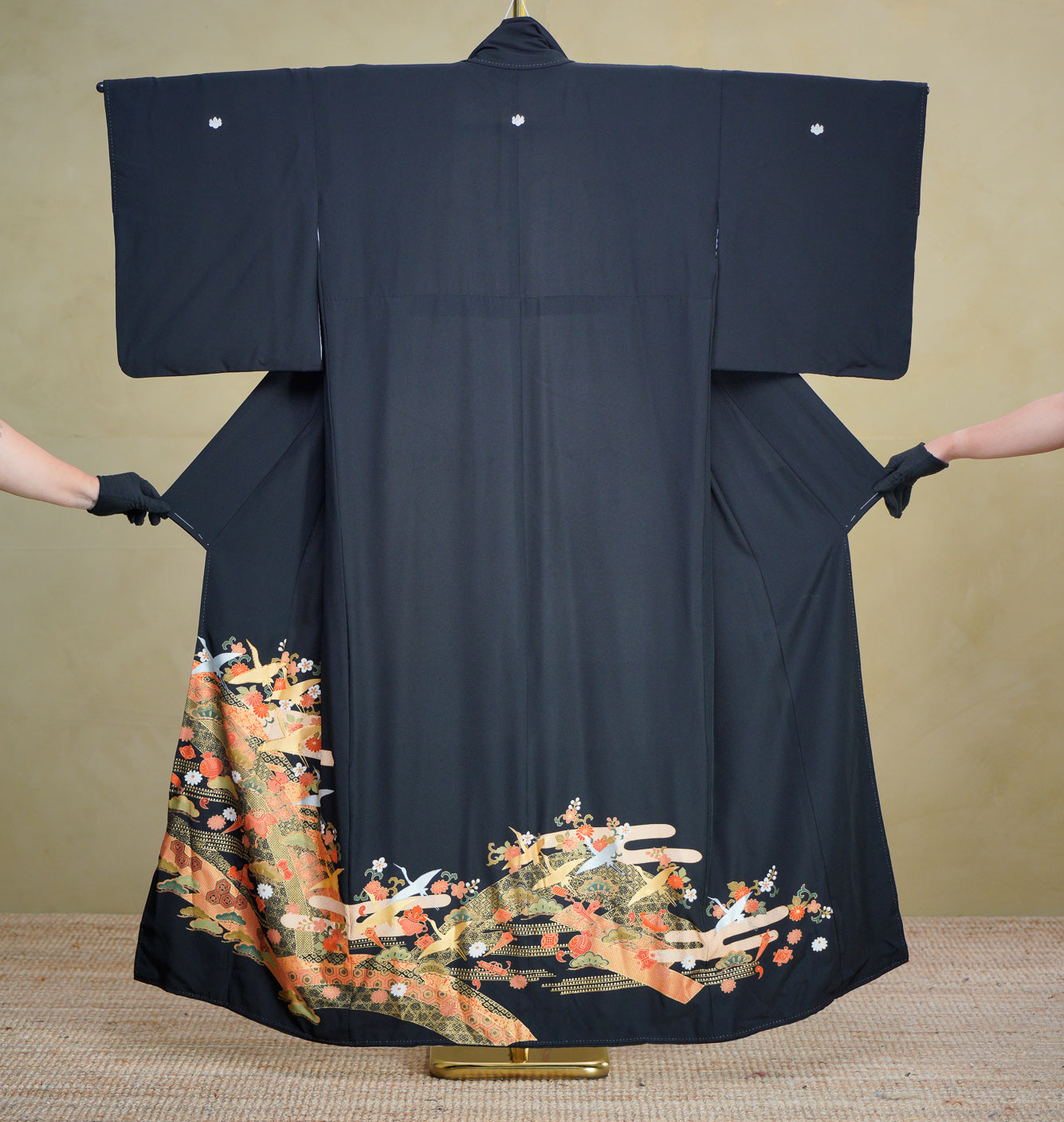 Pre-Birthday Fabric: REG0827-09 | Black Paradise