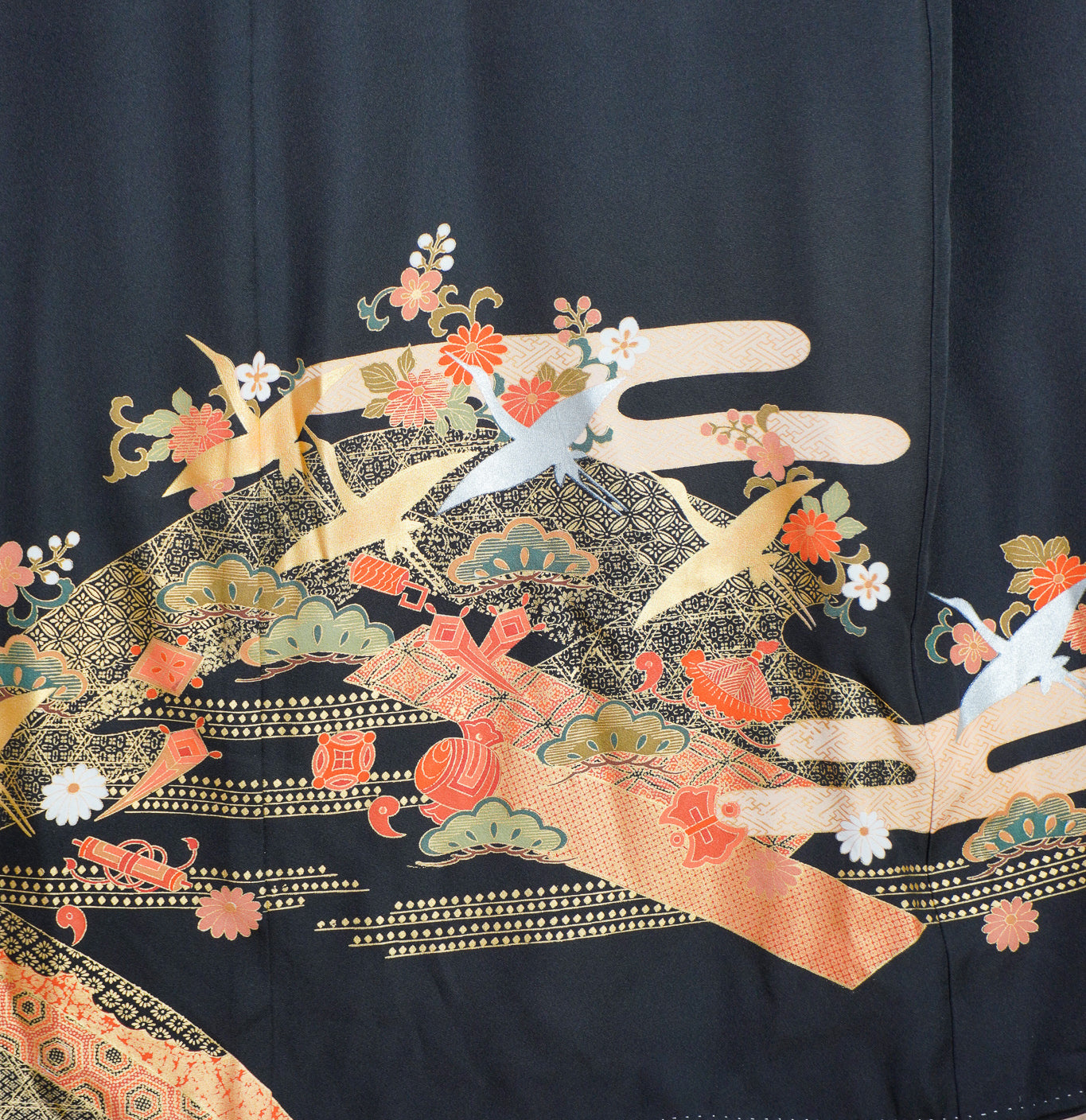 Pre-Birthday Fabric: REG0827-09 | Black Paradise