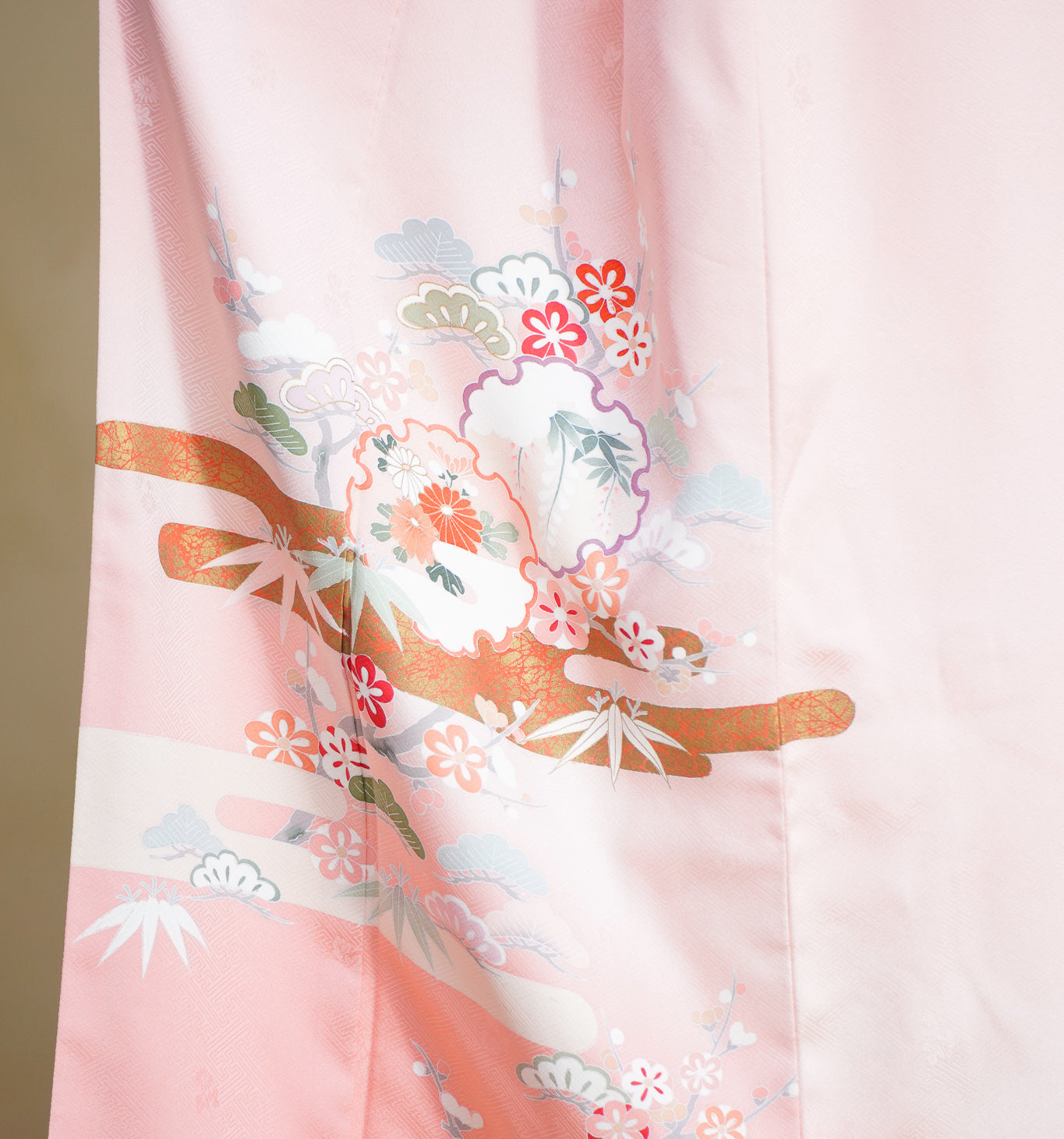 Pre-Birthday Fabric: REG0827-16 | Peony Mist