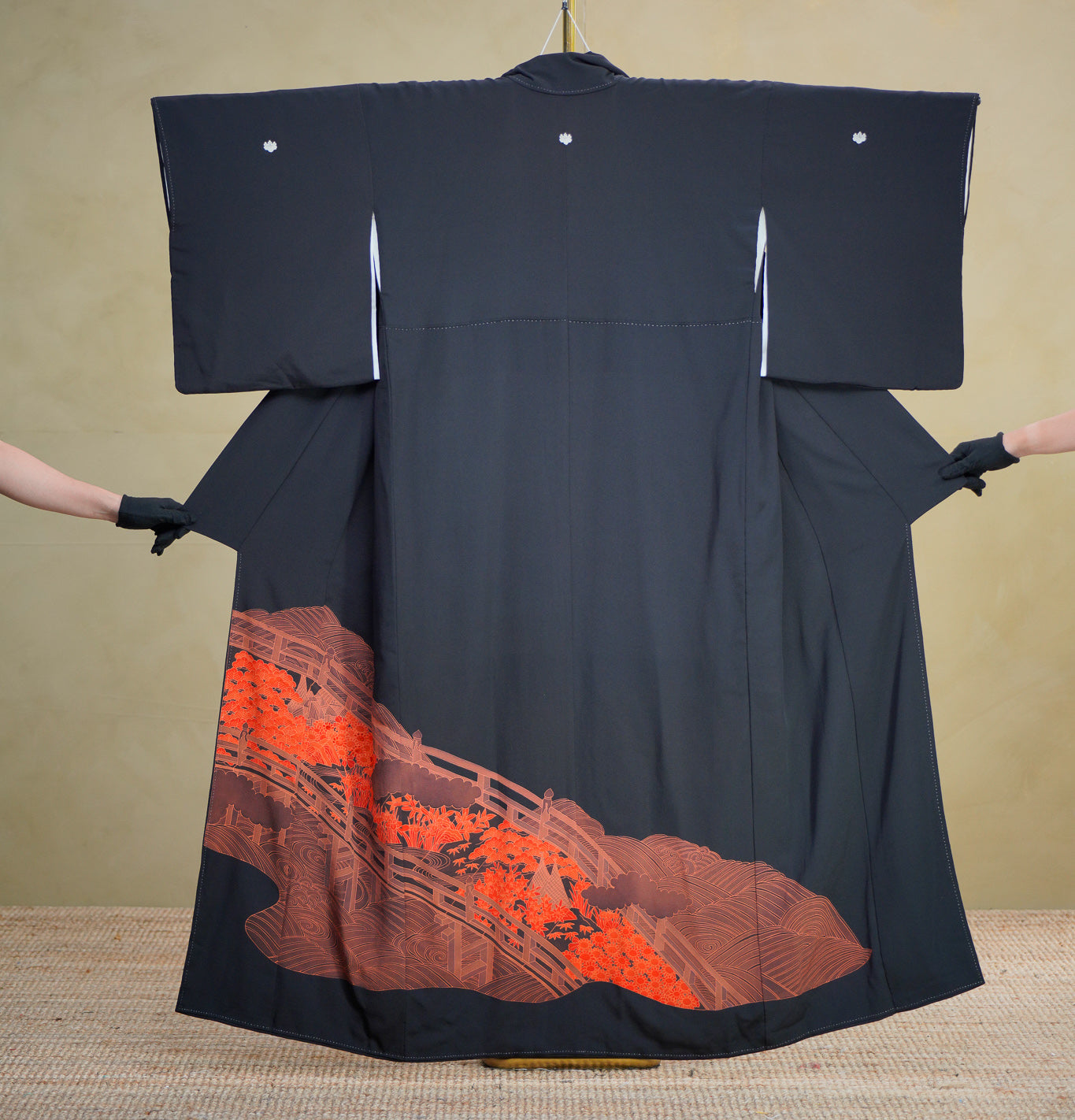 Pre-Birthday Fabric: REG0827-21 | Scarlet Night