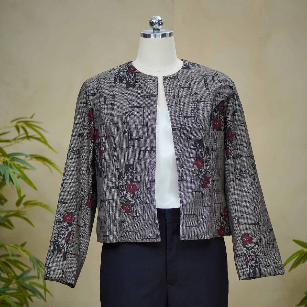 Premium On-hand item: Gray Oshima Office Blazer | OFB5362 | Large