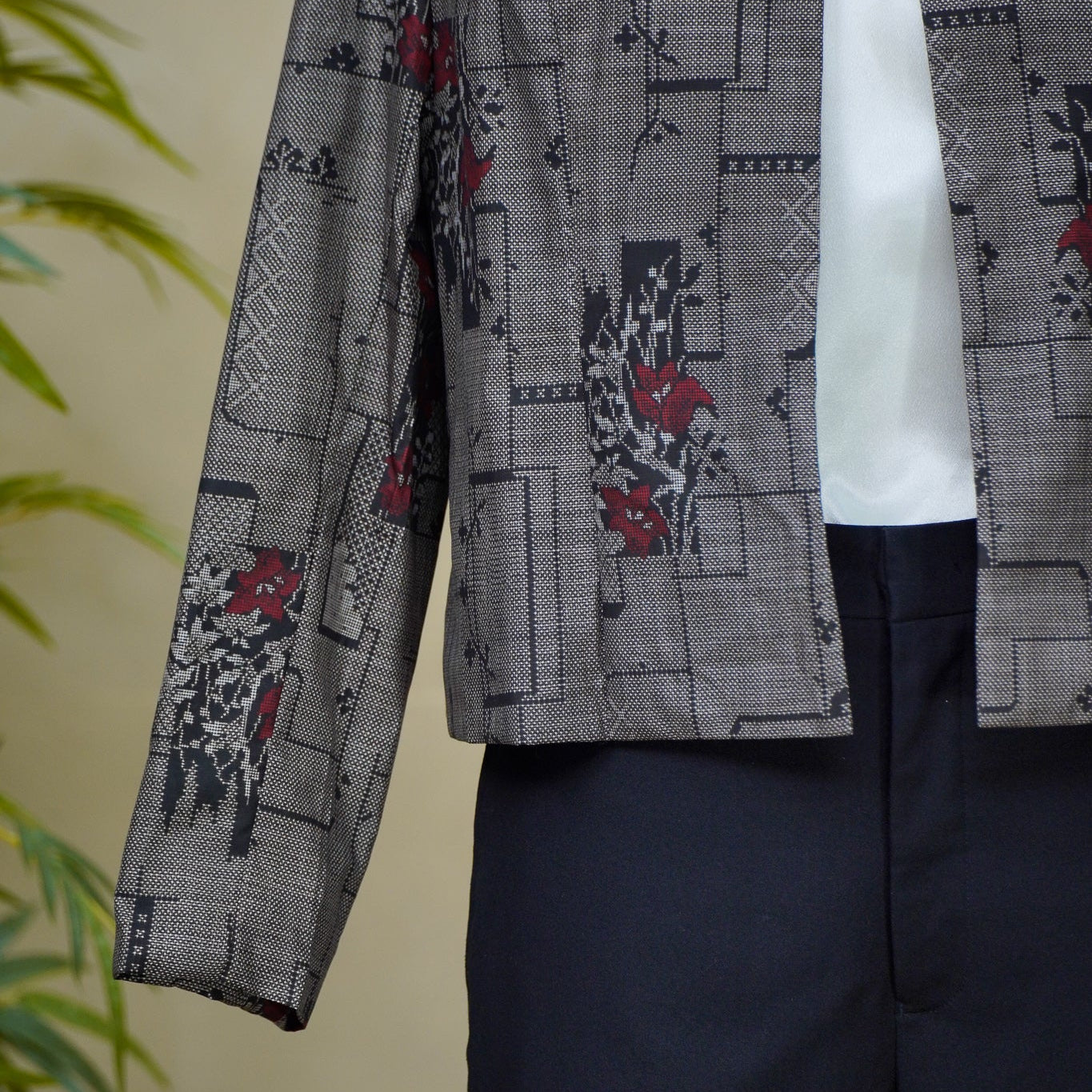 Premium On-hand item: Gray Oshima Office Blazer | OFB5362 | Large