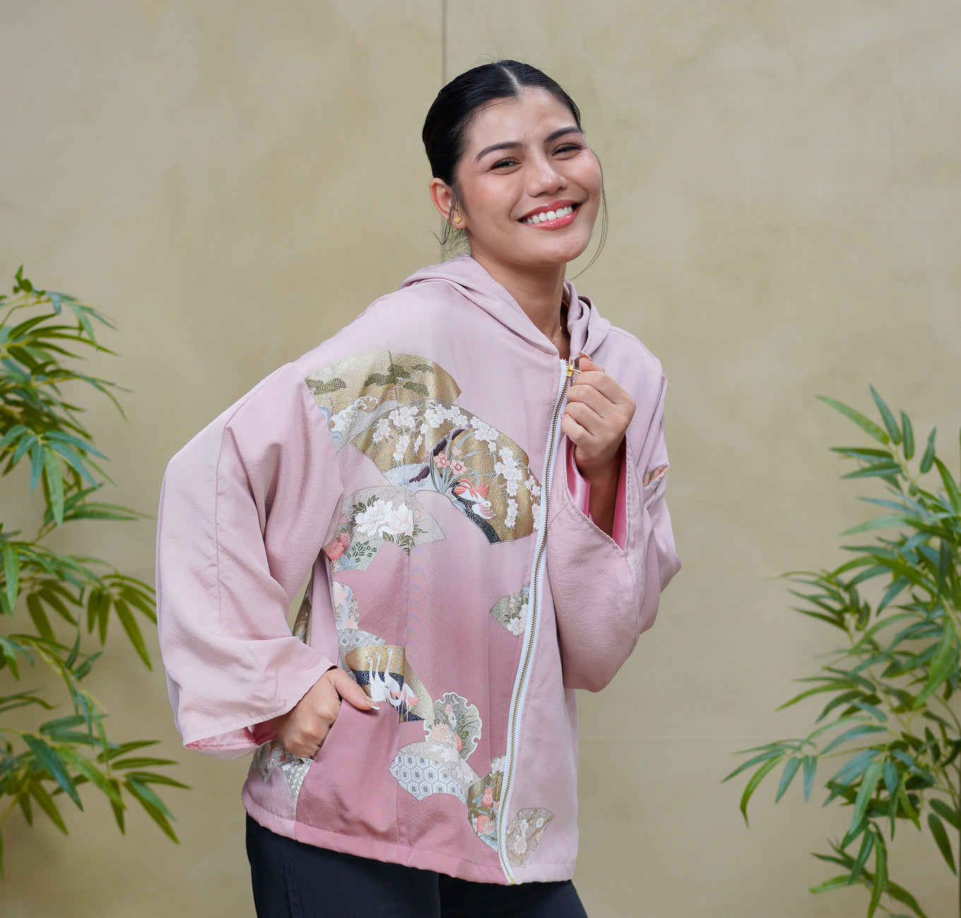 Premium On-hand: Pink Hoodie With Zipper | HWZ8317Y