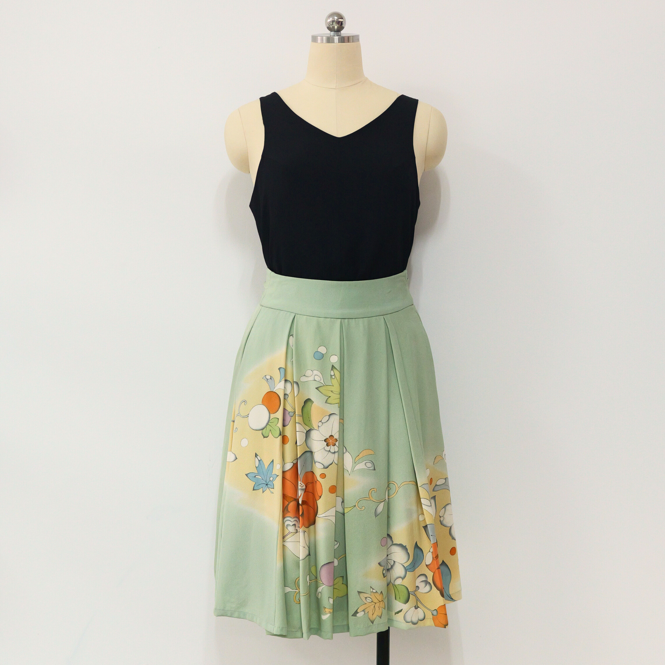 On-hand item: Circle Skirt | CS4792-SB
