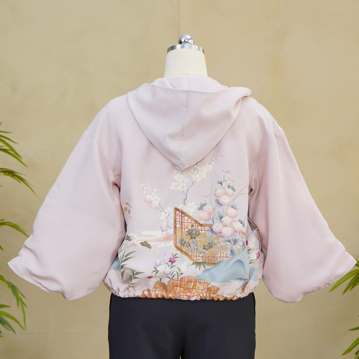 Premium On-hand item: Pink Kodomo Hoodie (Small Size) | HK8592Y