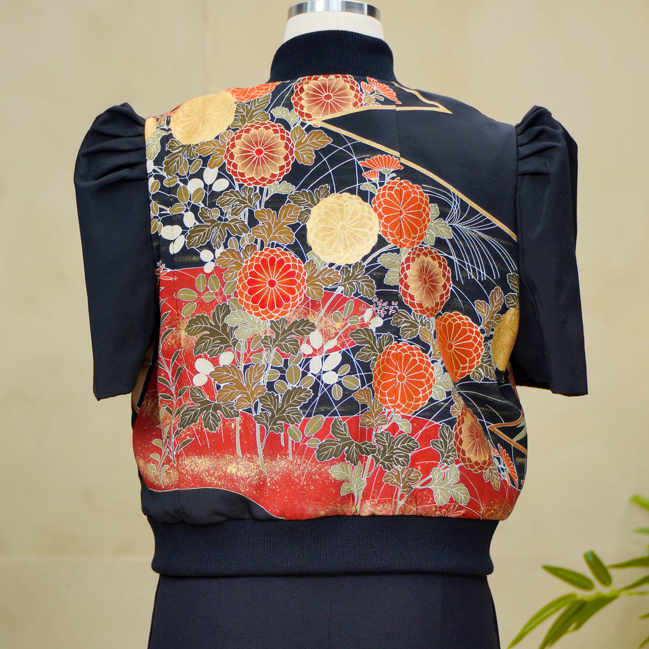 On-hand item: Filipiniana Bomber Jacket | Black | FBJ8603M | XL