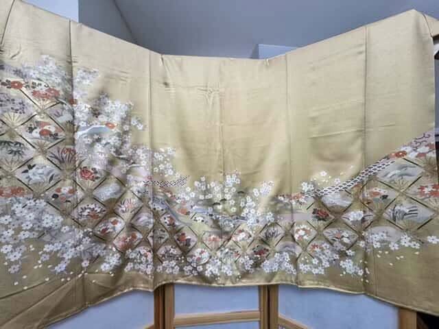 HoiAn Fabric: J21-01 floral yellow gold | Cape Blazer