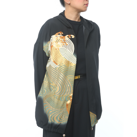 On-hand: Hoodie | H5490 black with gold