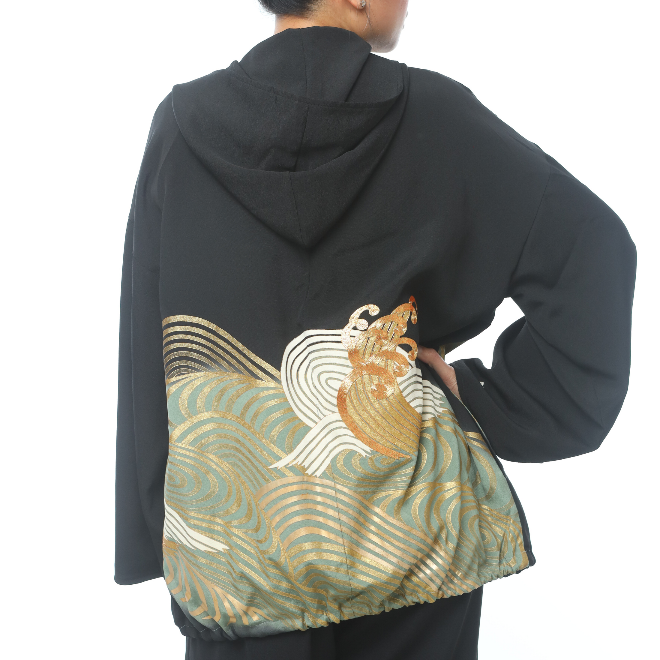 On-hand: Hoodie | H5490 black with gold