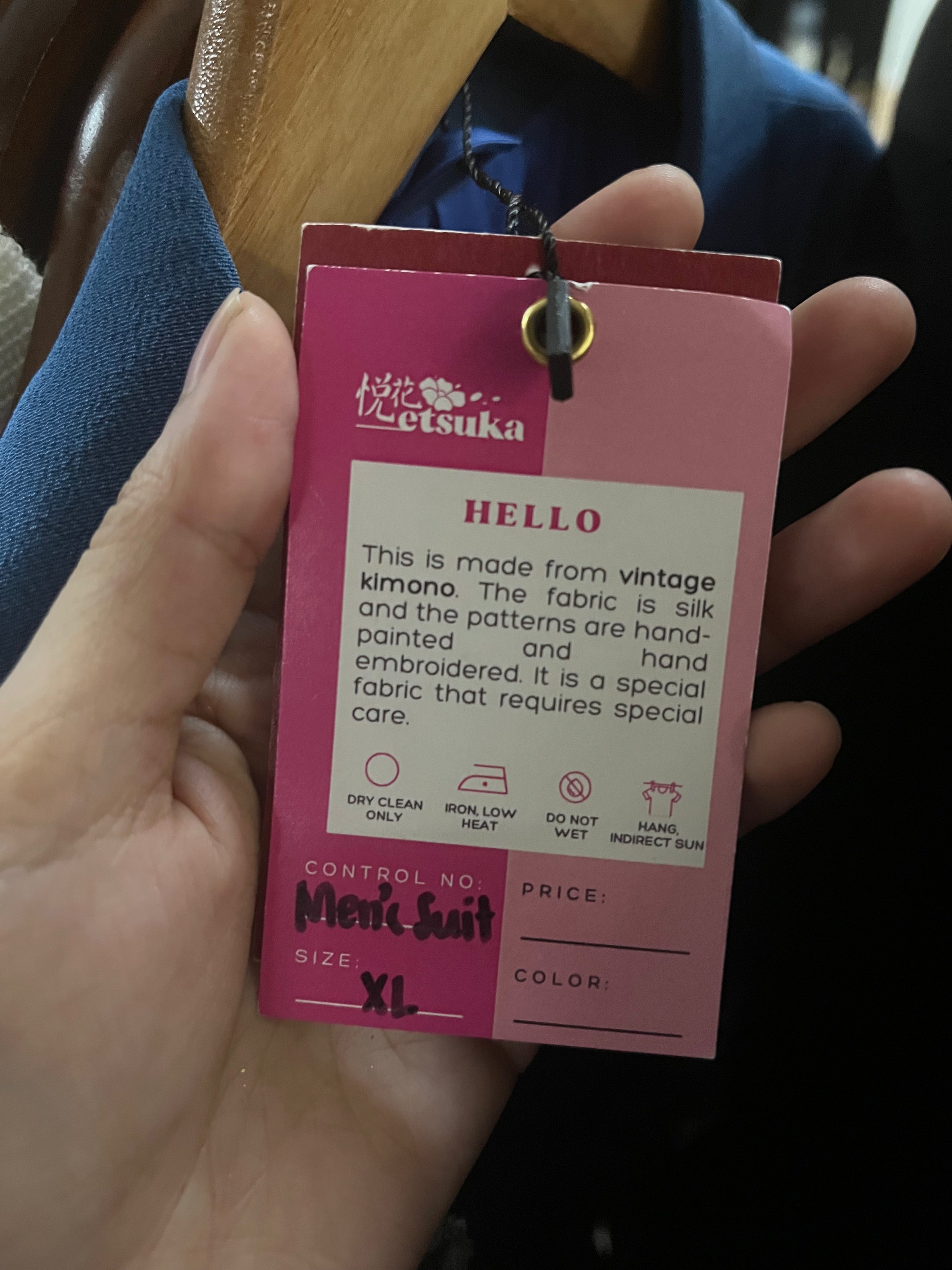 On-hand item: Blue Men's suits Size XL