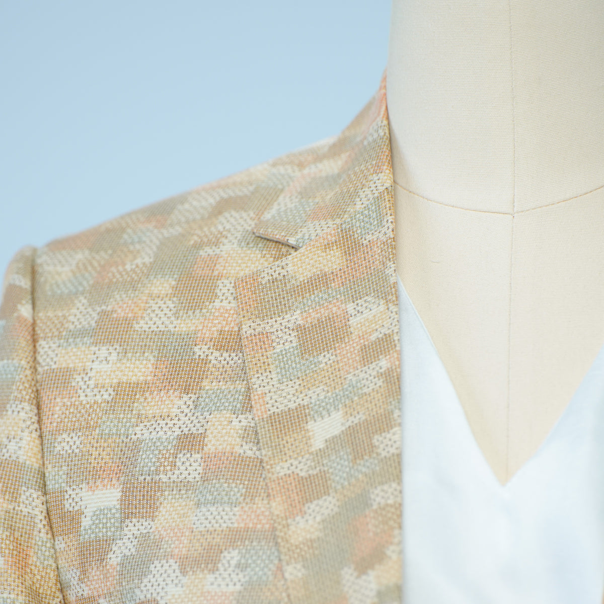 On-hand: Unique Beige Oshima Men's suit | Large | MS8063