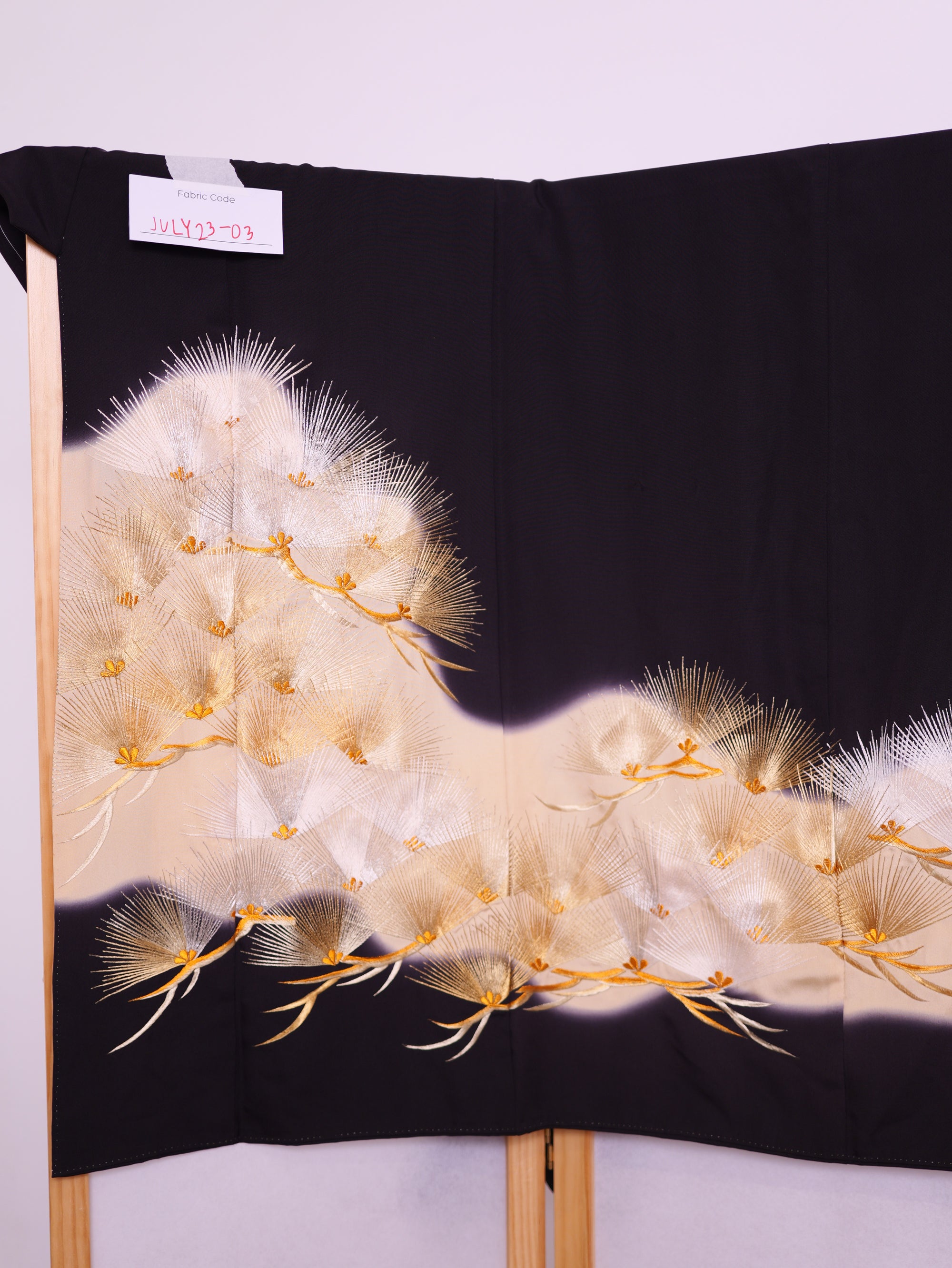 Premium Fabric: July23-03 Gold and silver special