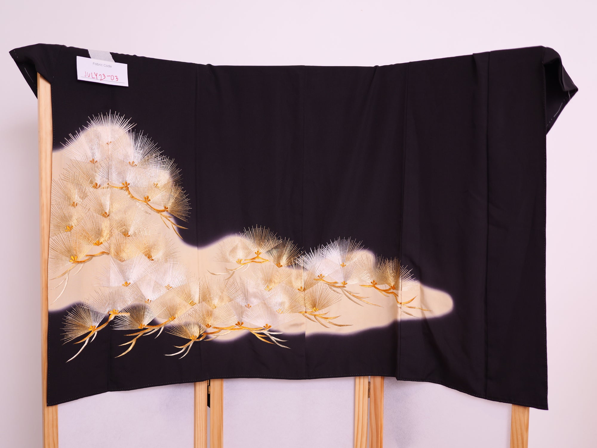 Premium Fabric: July23-03 Gold and silver special