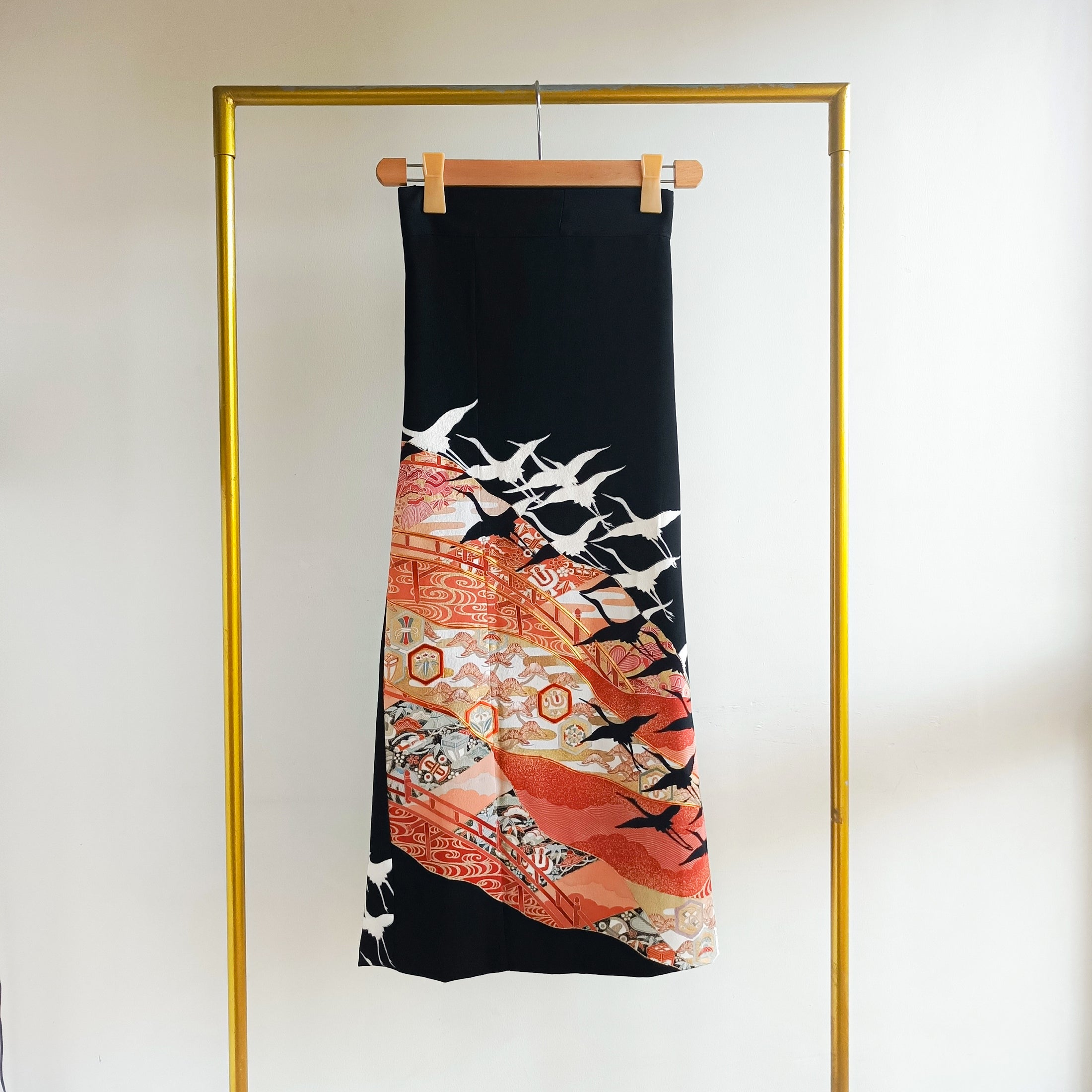 On-Hand Premium Wrap Skirt : Cranes in Sunset (1P) | WS144