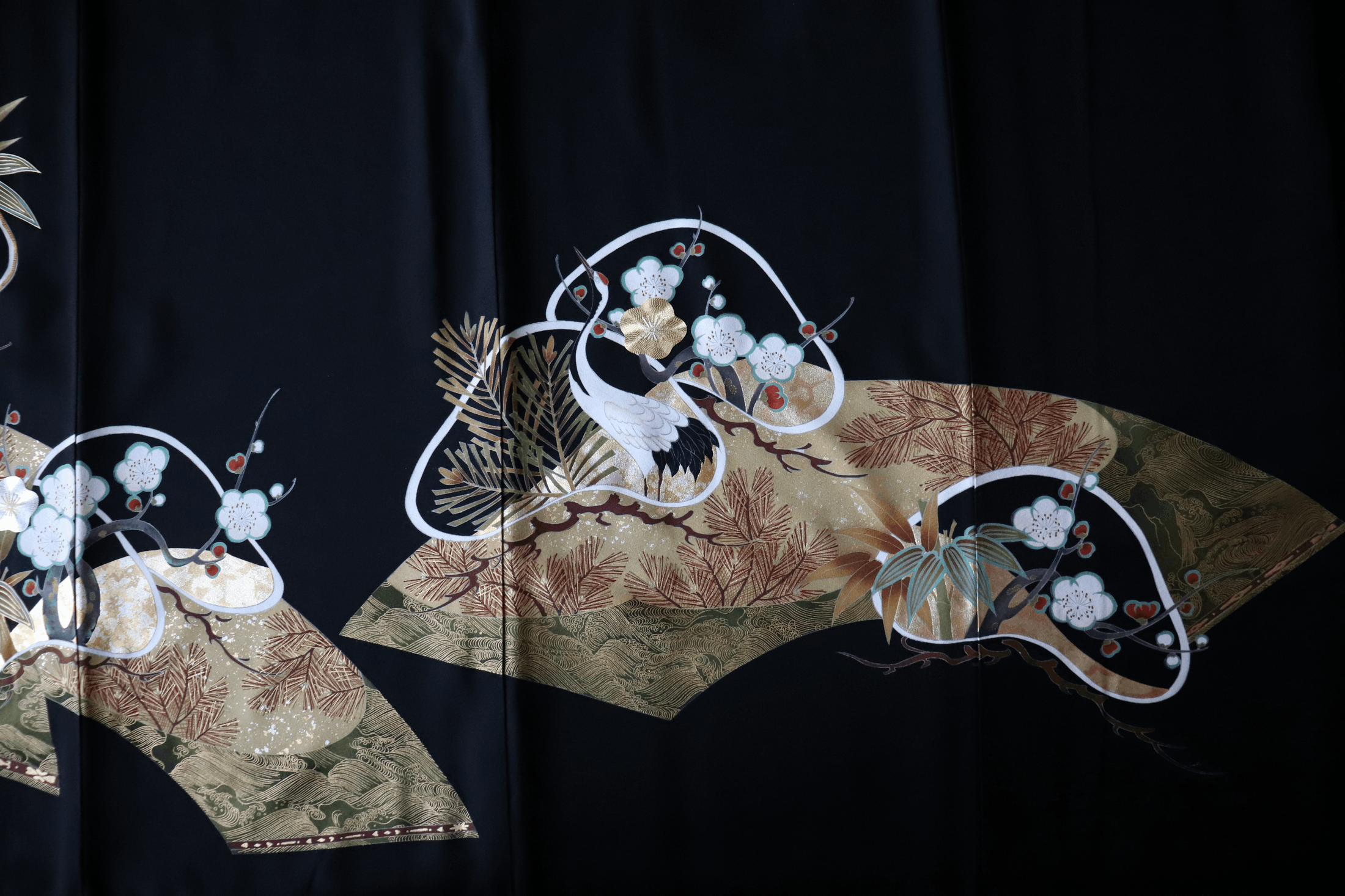 June 1 Live collection: Dances with Cranes (thick fabric and golden pattern) | Premium 397LS