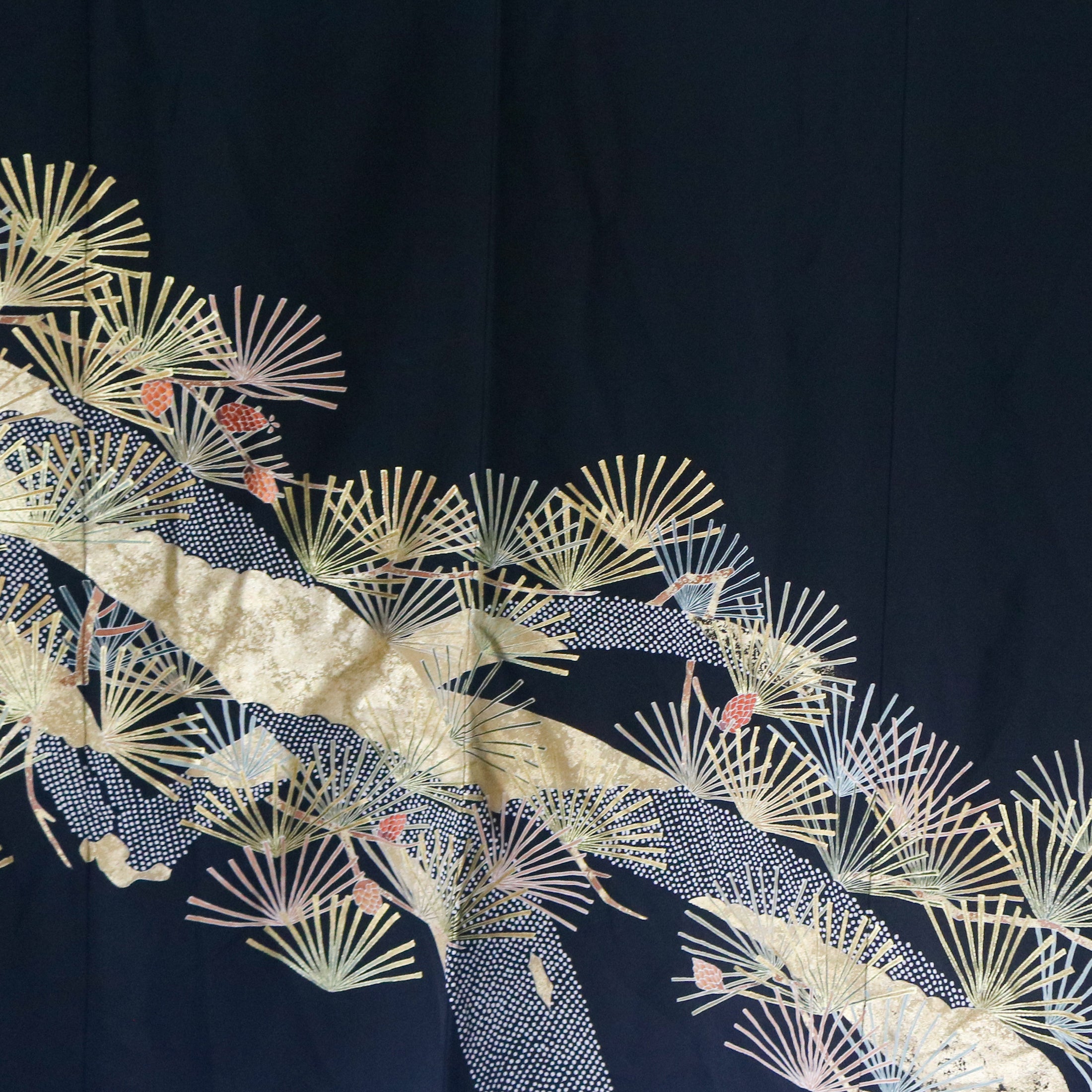 [Rare Harry recommendation] Premium 1018-07 Black and gold embroidery. Rare fabric.