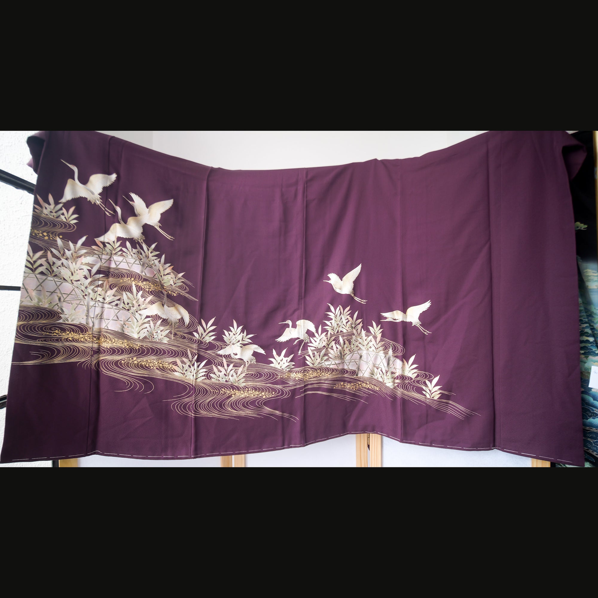 J21-12 Premium Fabric: Purple with gold crane RARE COLOR!