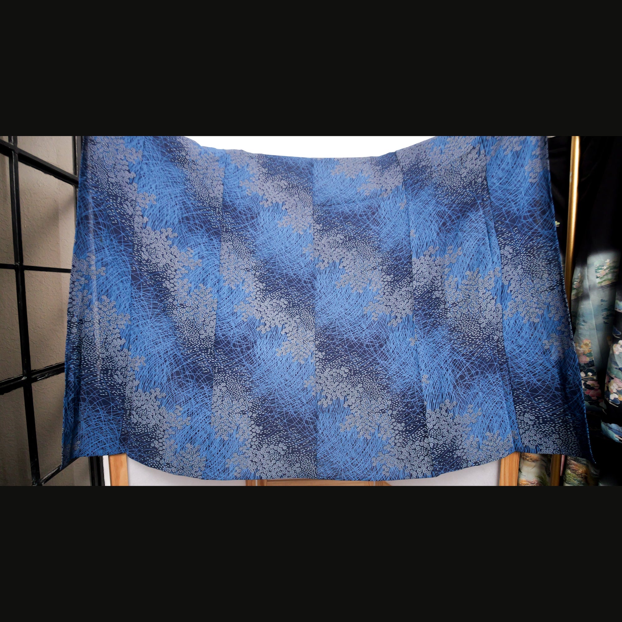 Ja24-10: Fabric: Navy Ripple Pattern