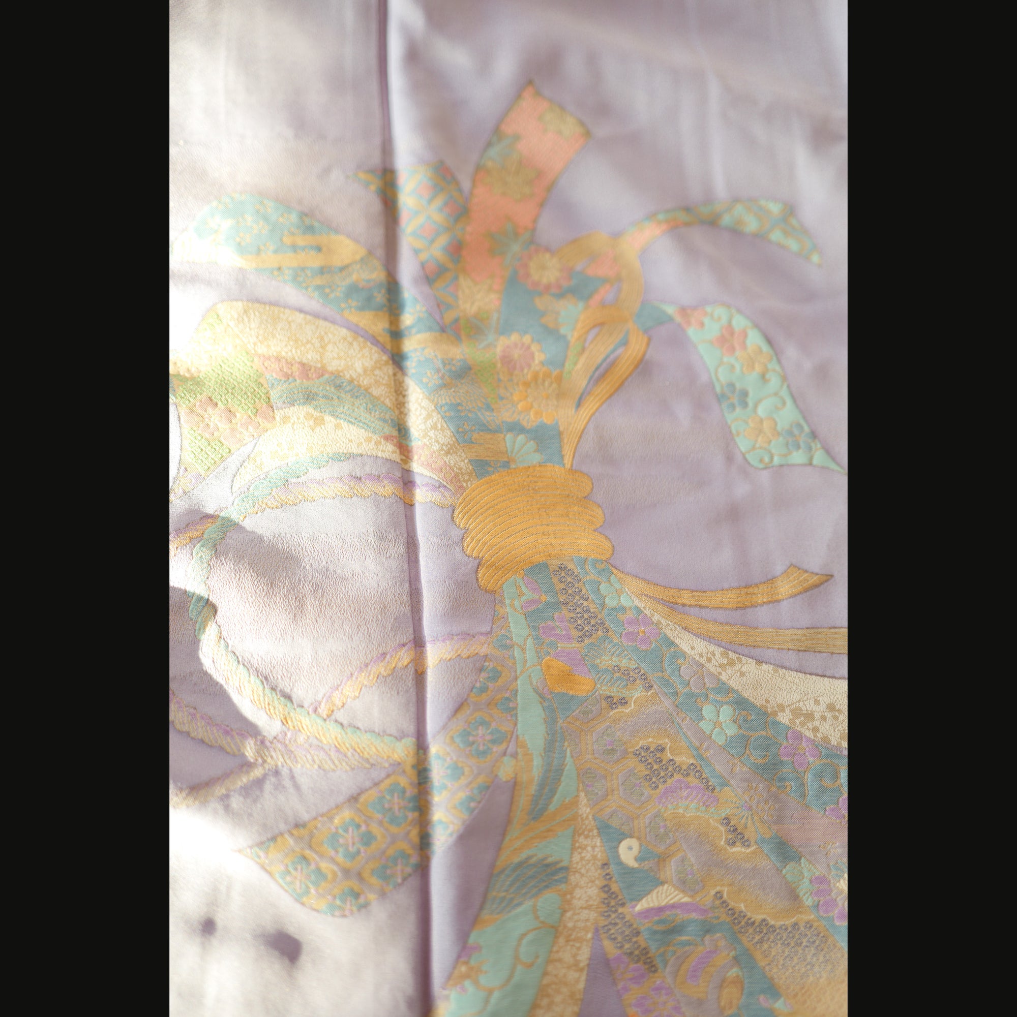 Dec 29 Live: Purple Embroidered Celebration (D29-9): the embroidery is so beautiful