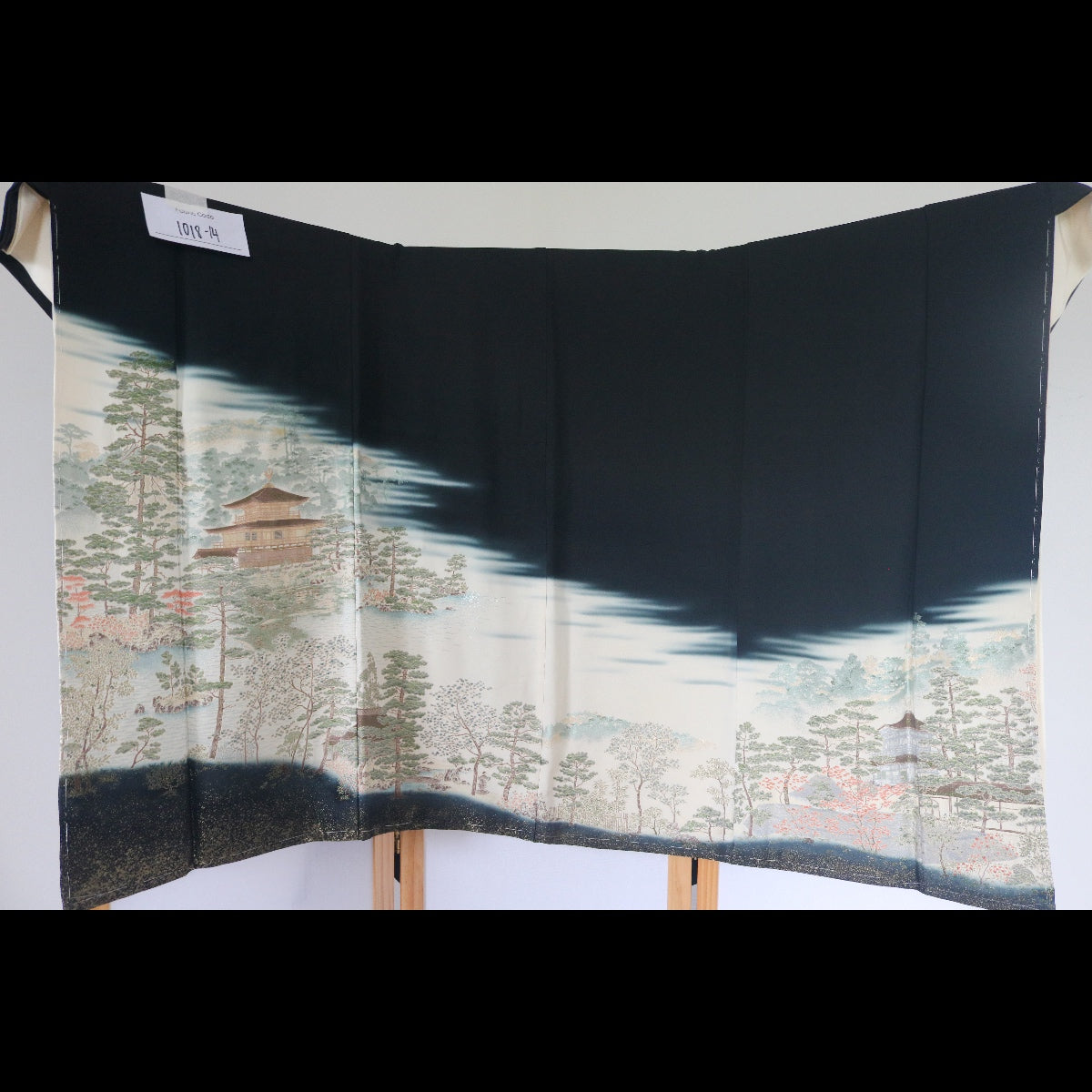 Premium Fabric: Embroidery ! 1018-14 Black white landscape